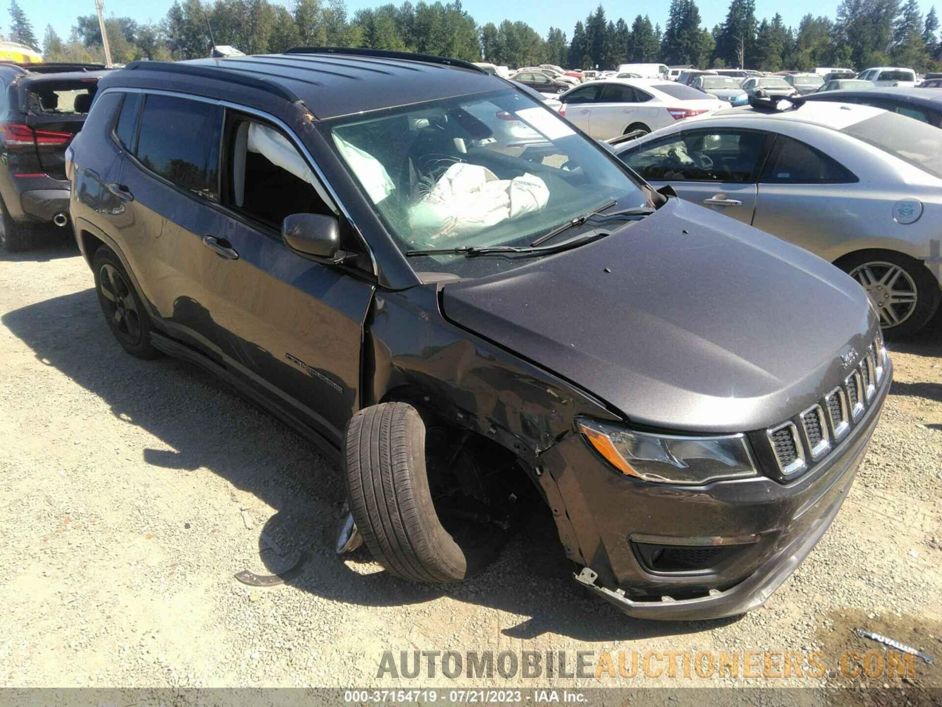 3C4NJDBB0JT243997 JEEP COMPASS 2018