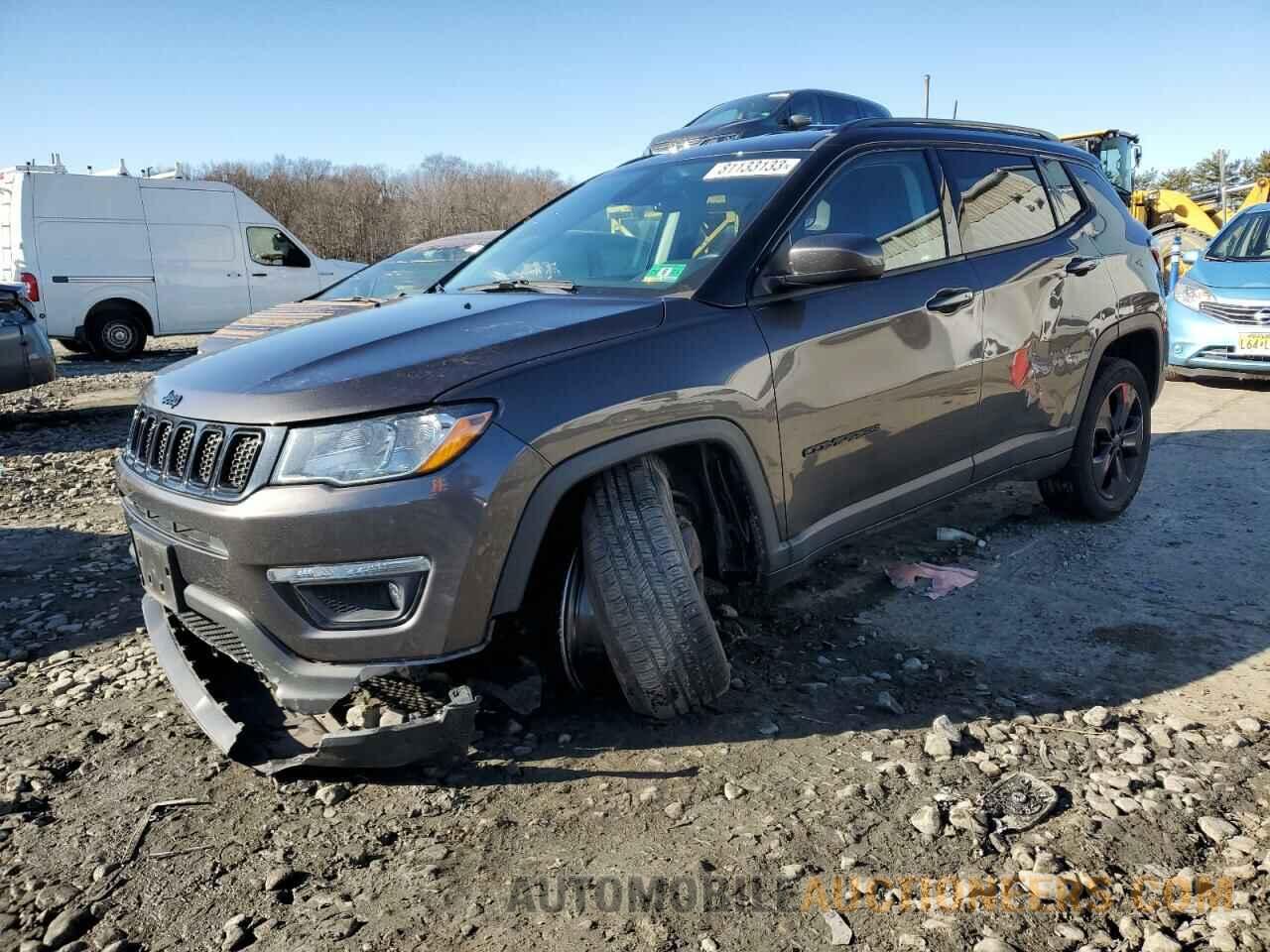 3C4NJDBB0JT320447 JEEP COMPASS 2018