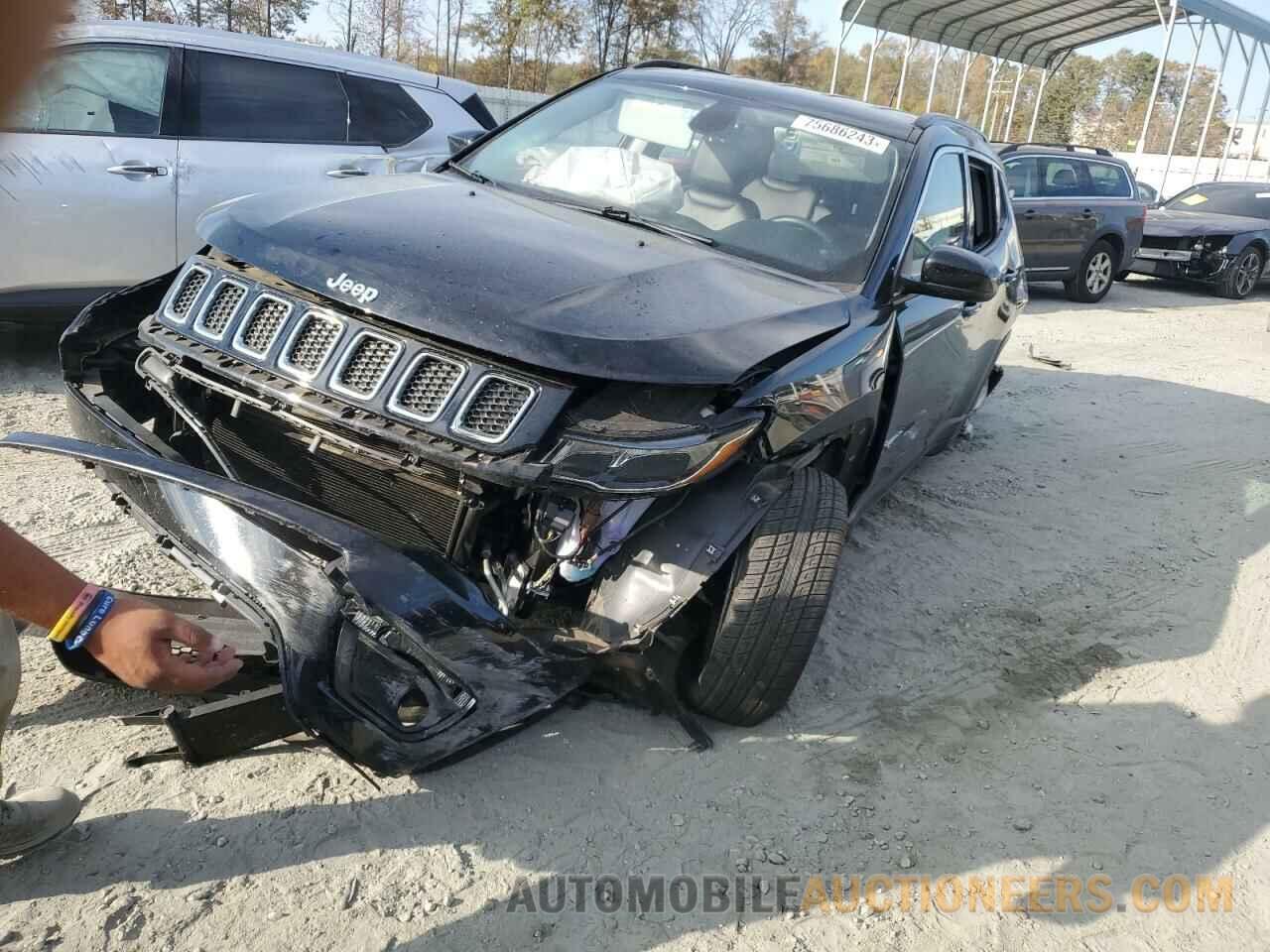 3C4NJDBB3JT200657 JEEP COMPASS 2018