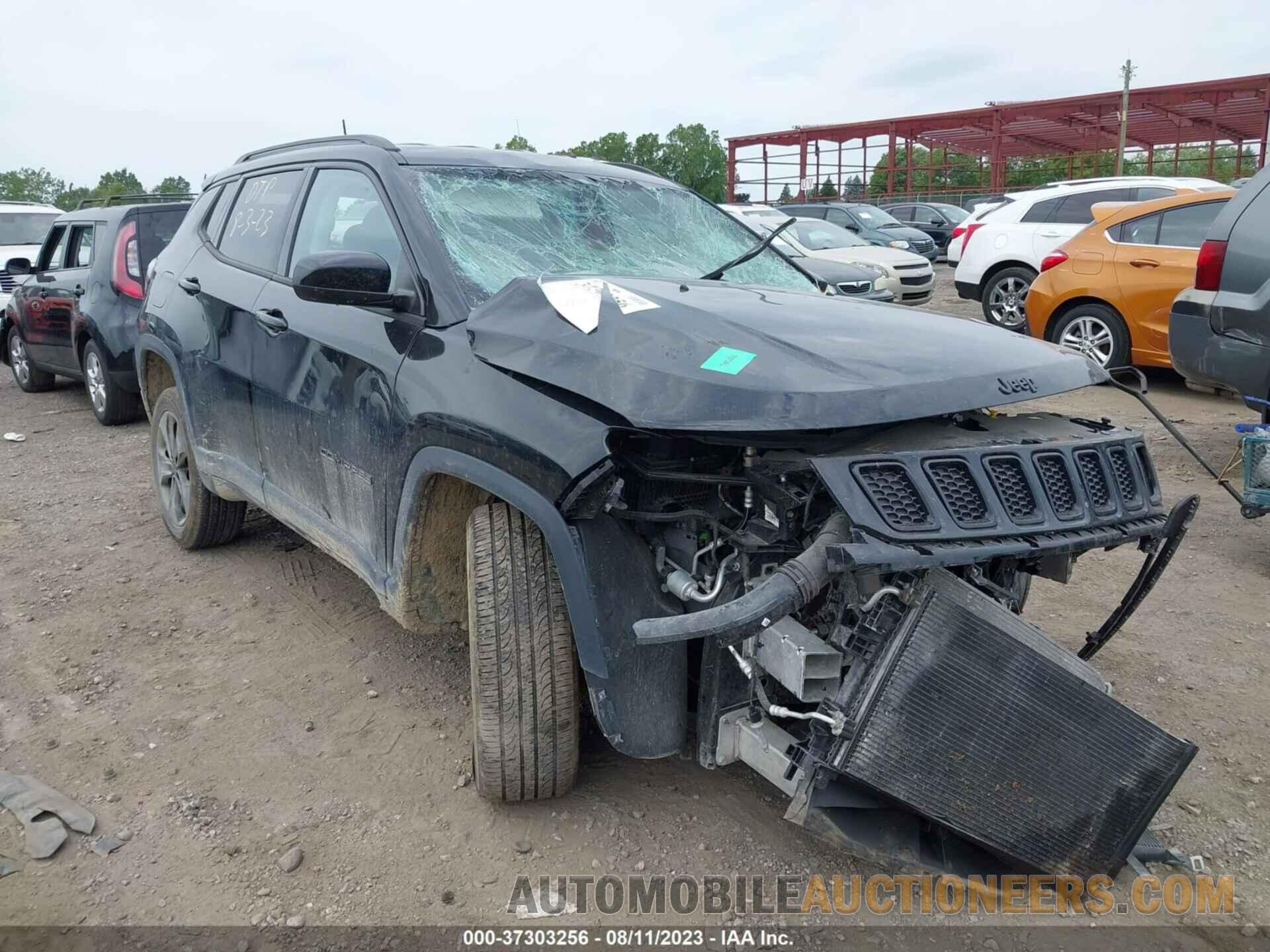 3C4NJDBB6JT394925 JEEP COMPASS 2018