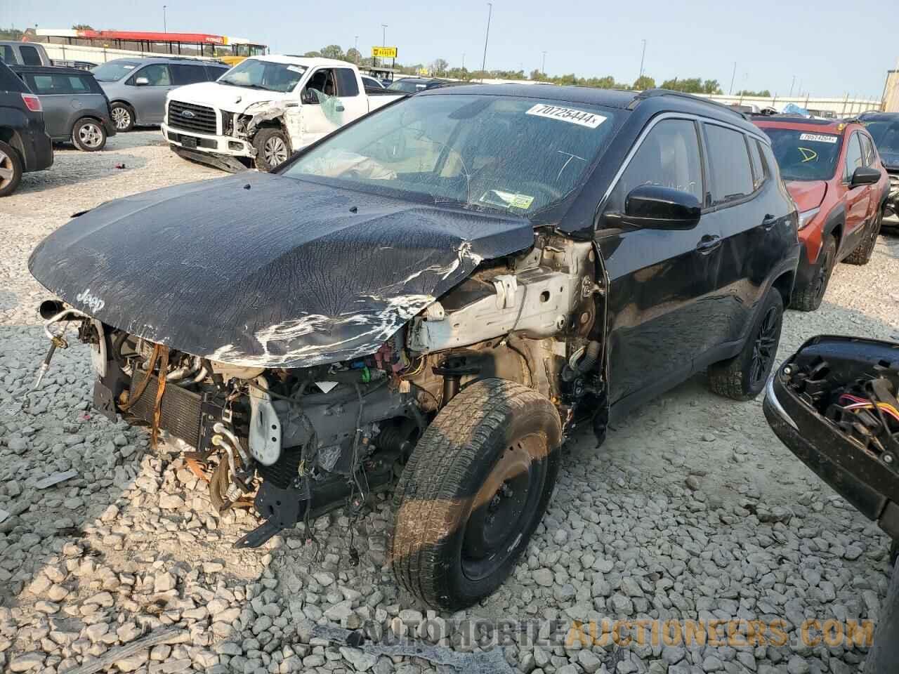 3C4NJDBB7JT350450 JEEP COMPASS 2018