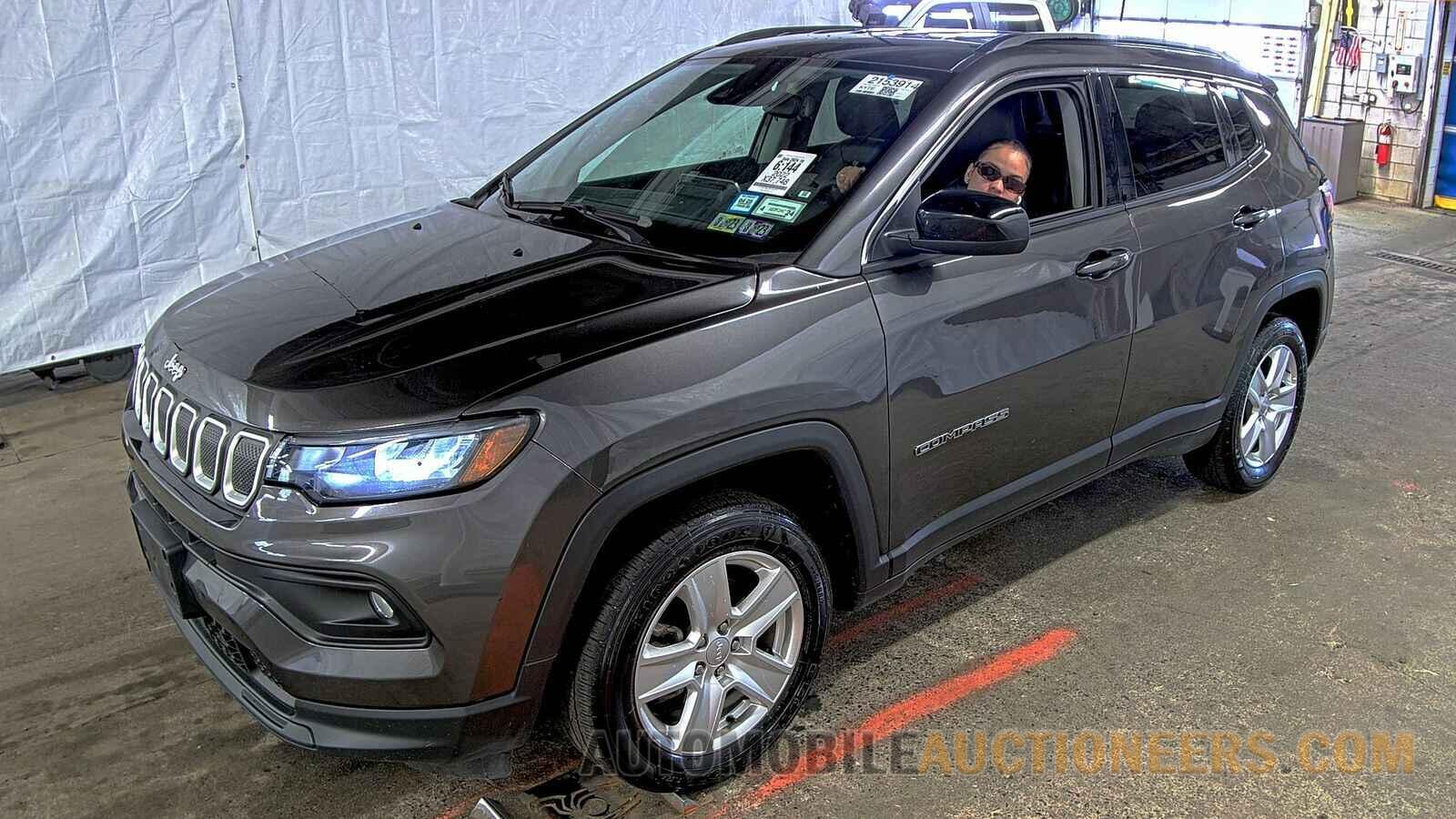 3C4NJDBB7NT144275 Jeep Compass 2022