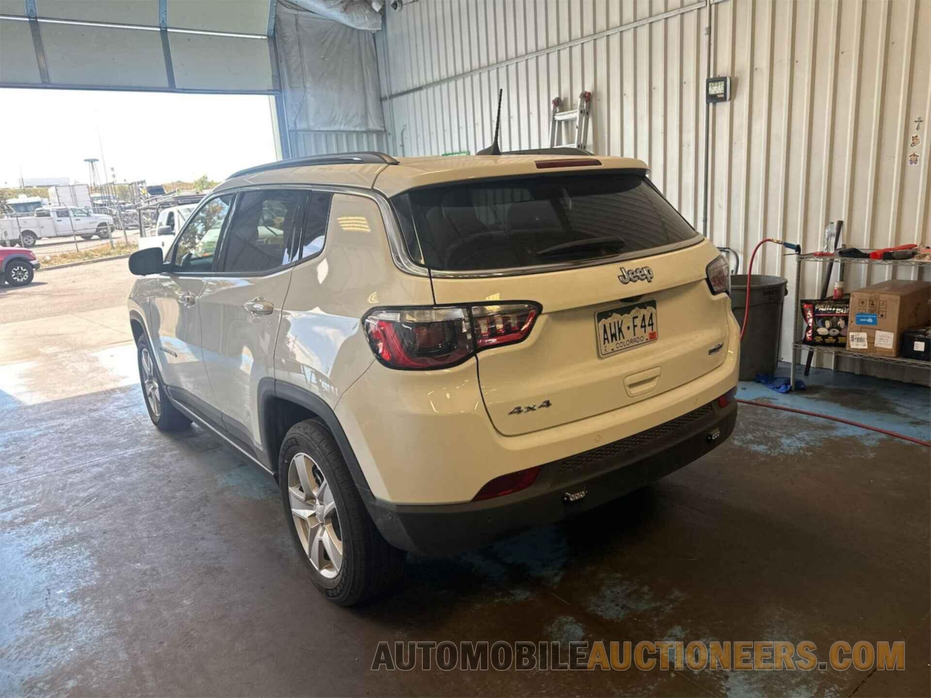 3C4NJDBB7NT205916 JEEP COMPASS 2022