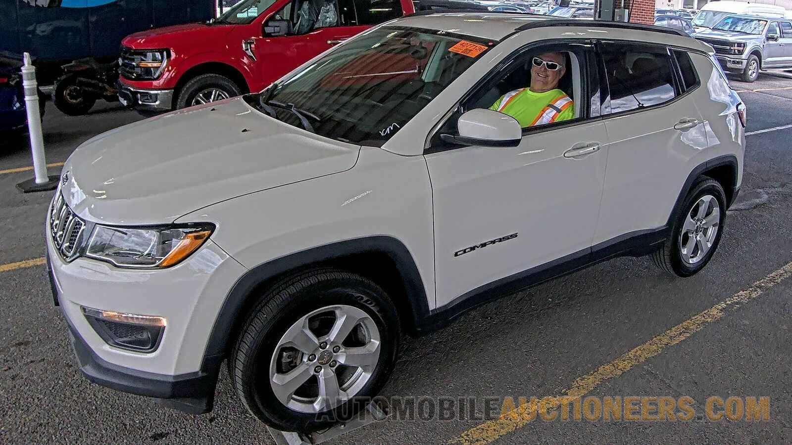 3C4NJDBB8HT692404 Jeep Compass 2017