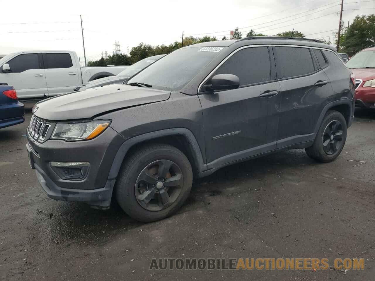 3C4NJDBB8JT152945 JEEP COMPASS 2018