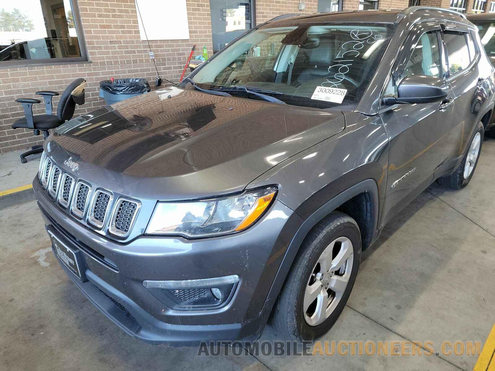 3C4NJDBB8JT262152 Jeep Compass 2018