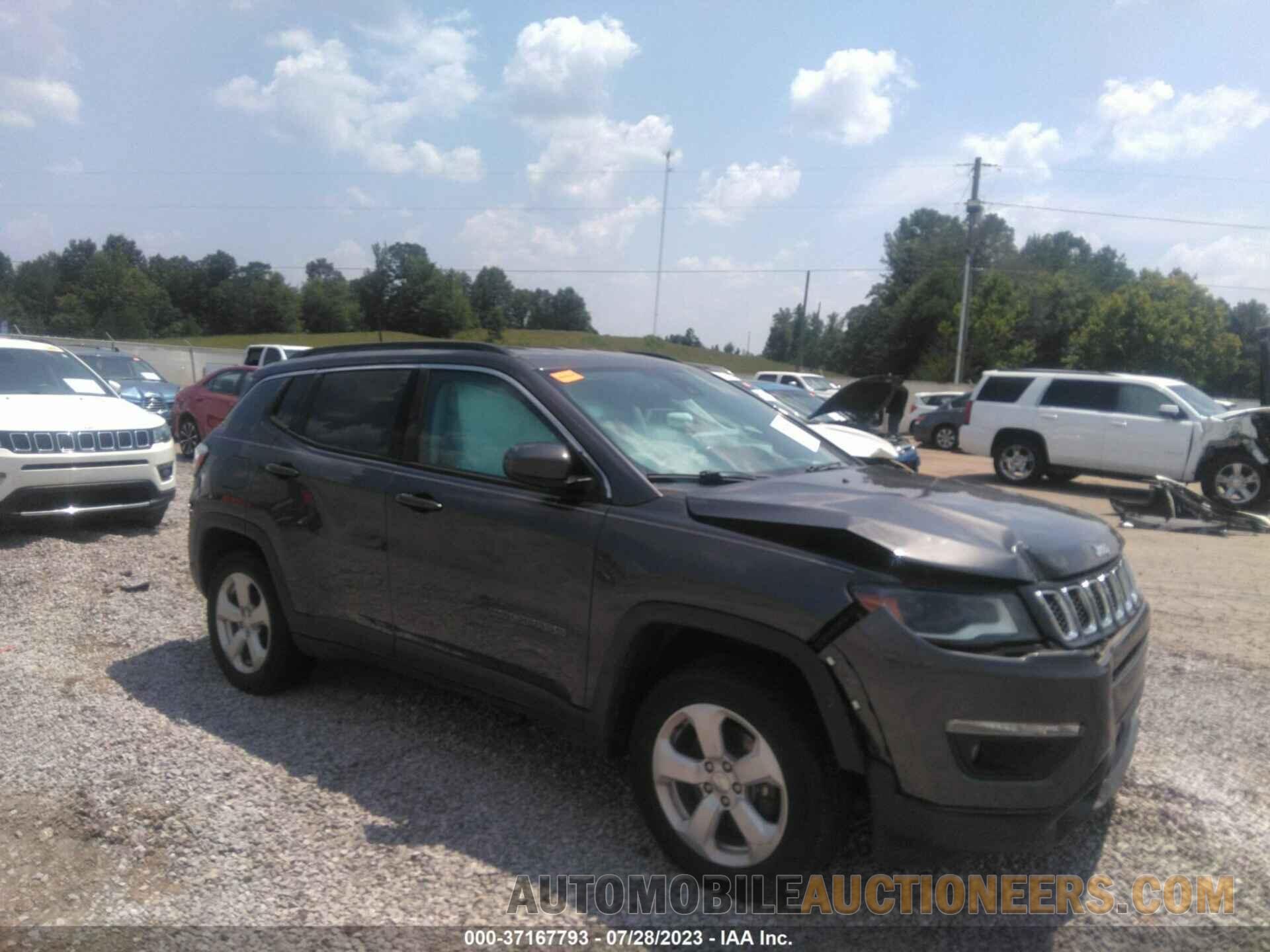 3C4NJDBB8JT359822 JEEP COMPASS 2018