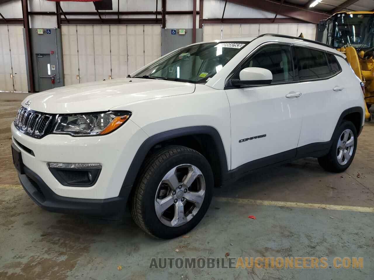 3C4NJDBB8JT418464 JEEP COMPASS 2018