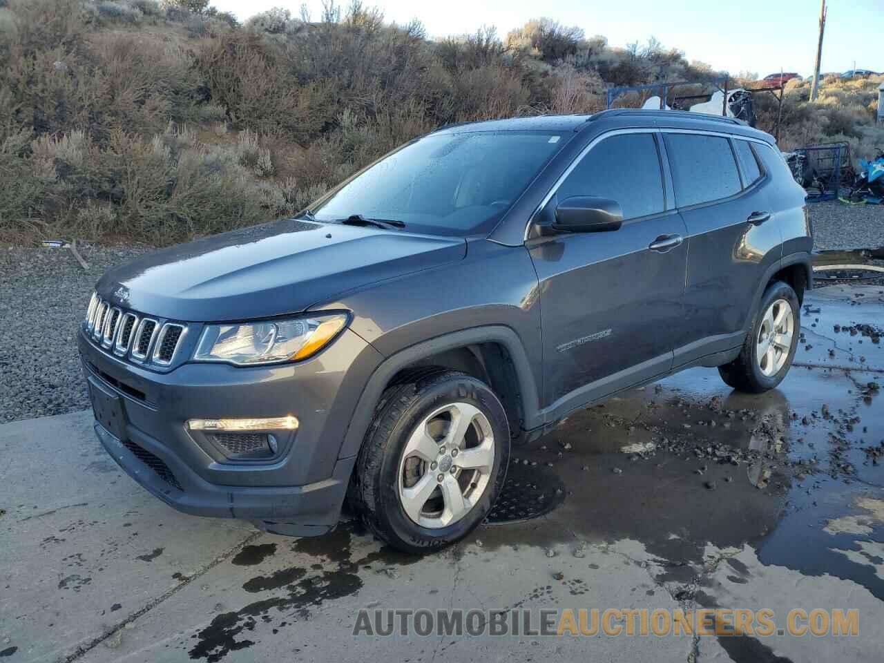 3C4NJDBB8JT501389 JEEP COMPASS 2018