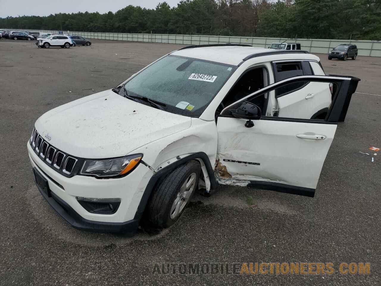 3C4NJDBB9JT282555 JEEP COMPASS 2018