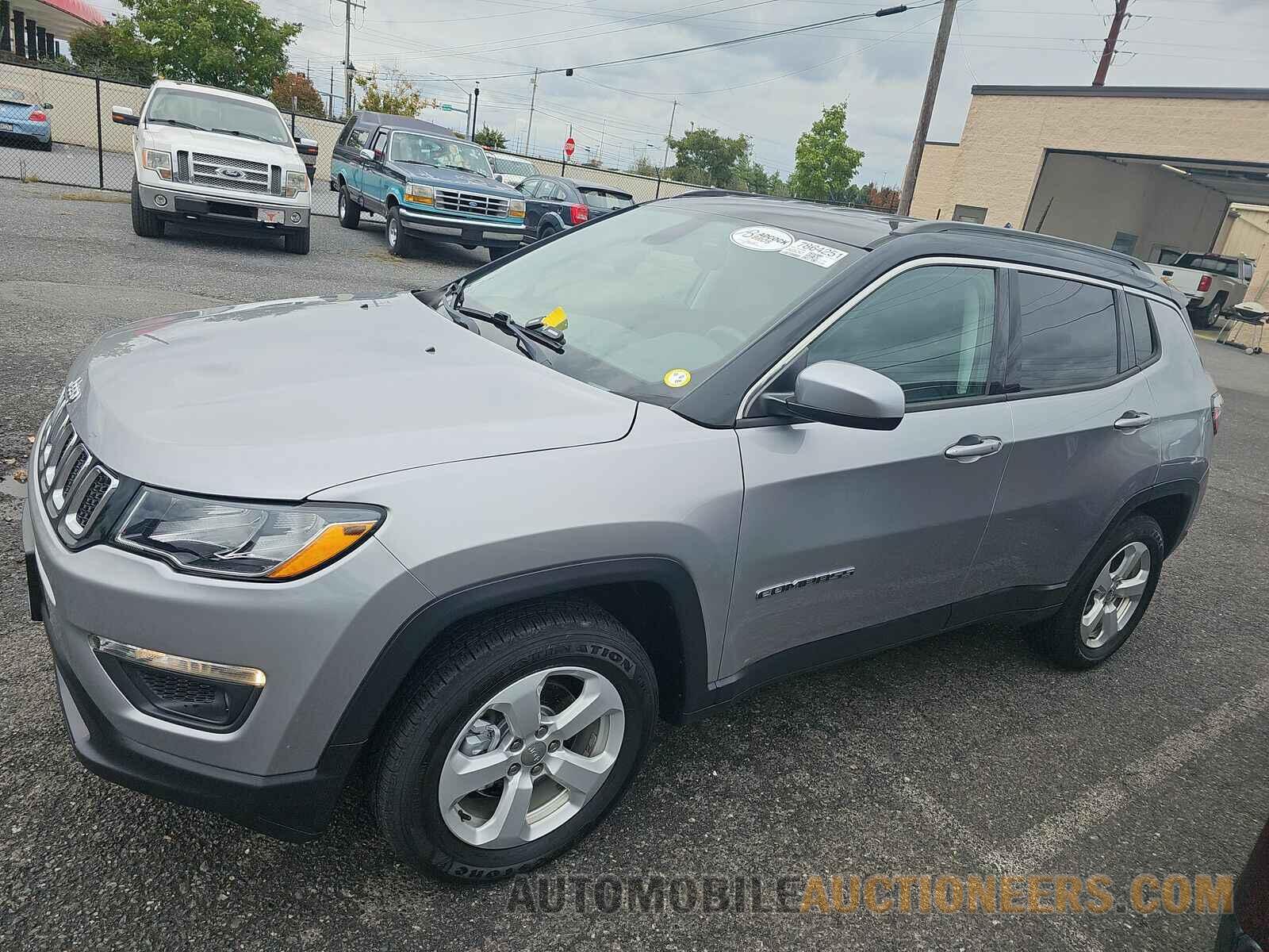 3C4NJDBBXJT143468 Jeep Compass 2018