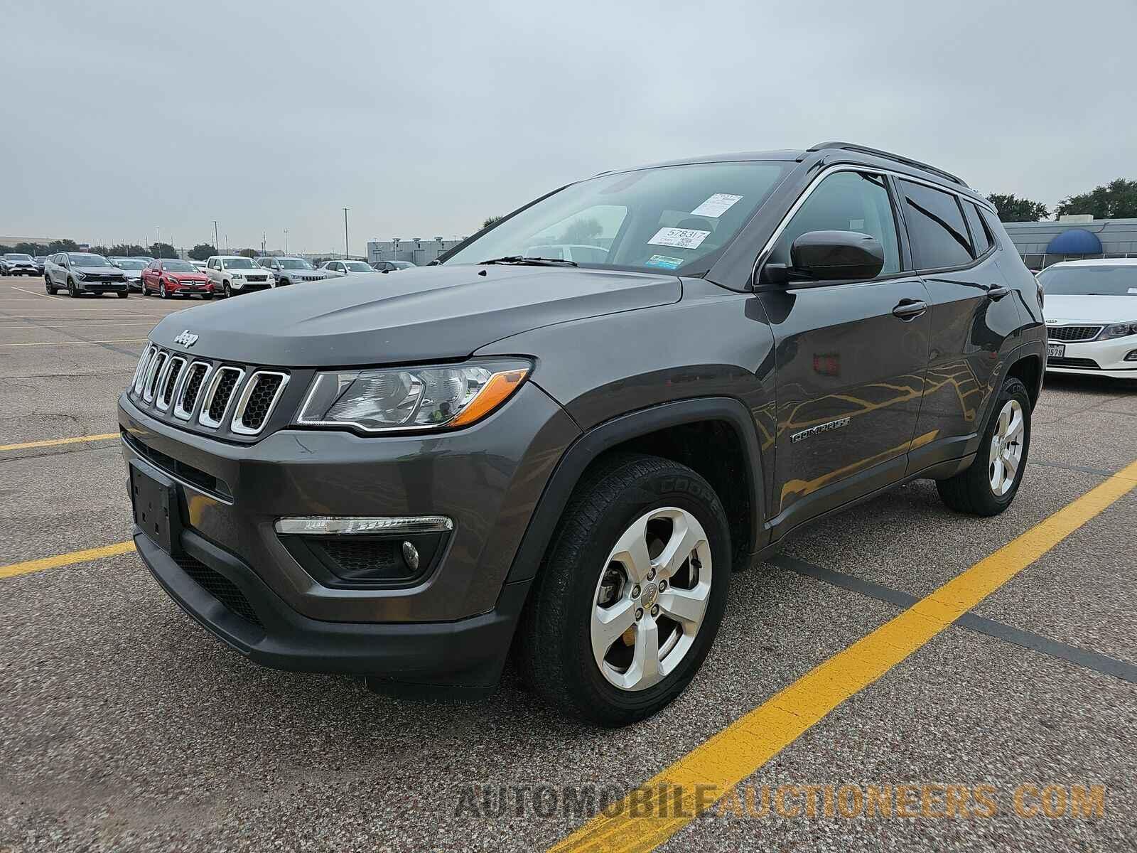 3C4NJDBBXJT185252 Jeep Compass 2018