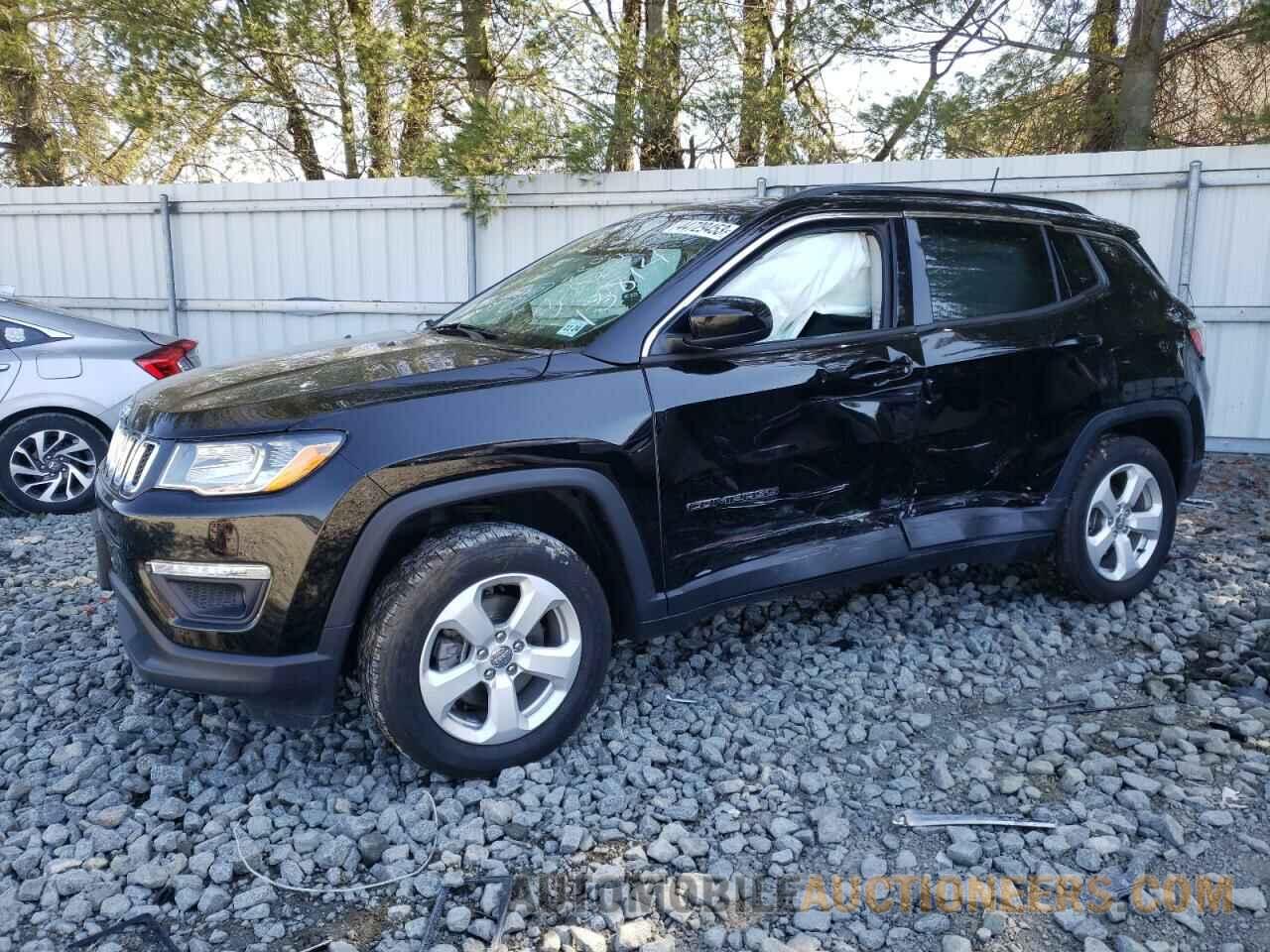 3C4NJDBBXKT813814 JEEP COMPASS 2019