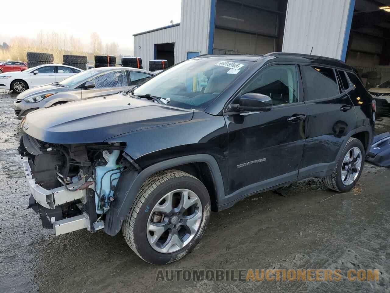 3C4NJDCB0JT168586 JEEP COMPASS 2018