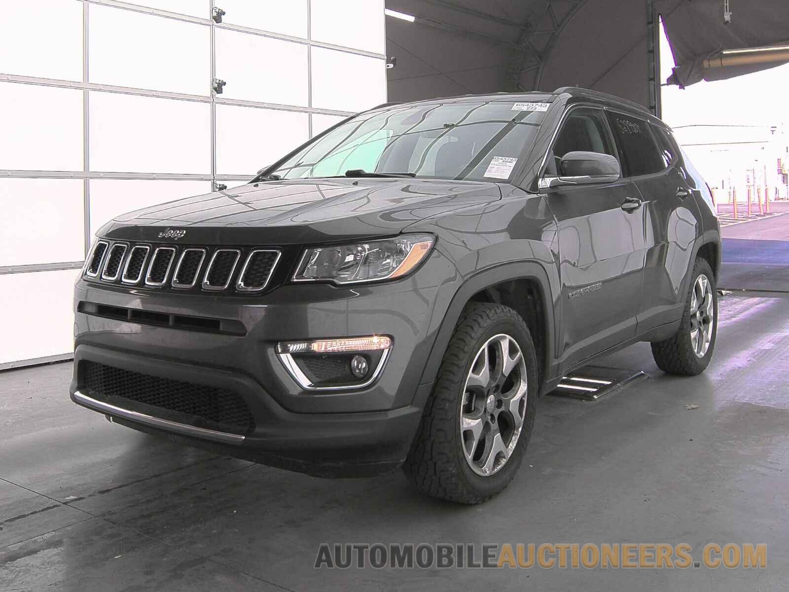 3C4NJDCB0JT267098 Jeep Compass 2018