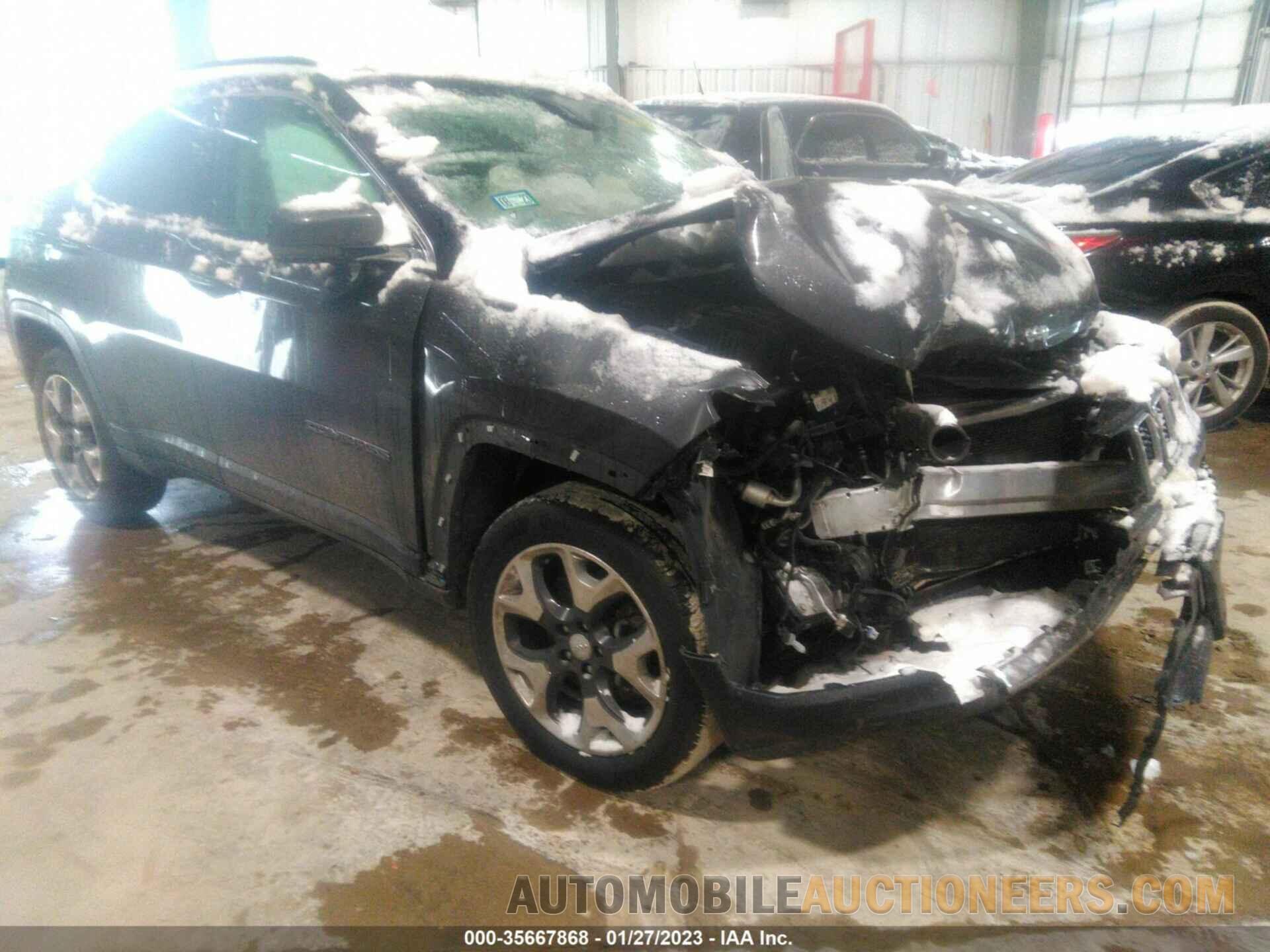 3C4NJDCB4JT437155 JEEP COMPASS 2018