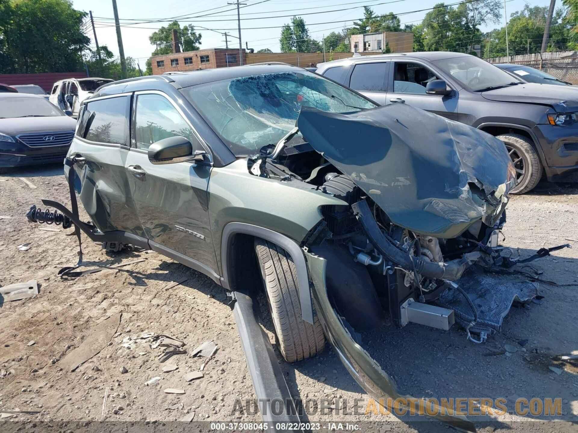 3C4NJDCB4KT827383 JEEP COMPASS 2019