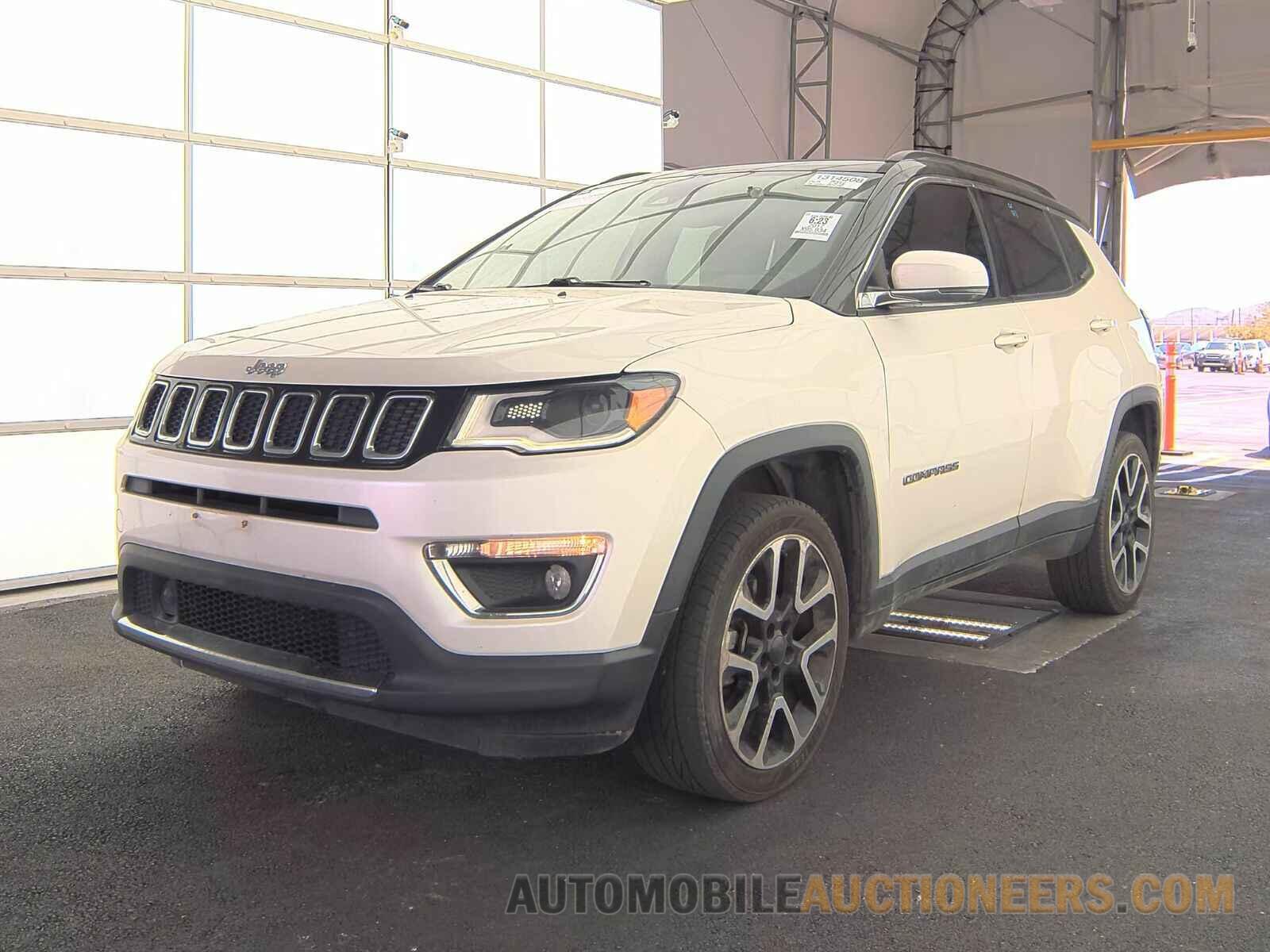 3C4NJDCB5HT689135 Jeep Compass 2017