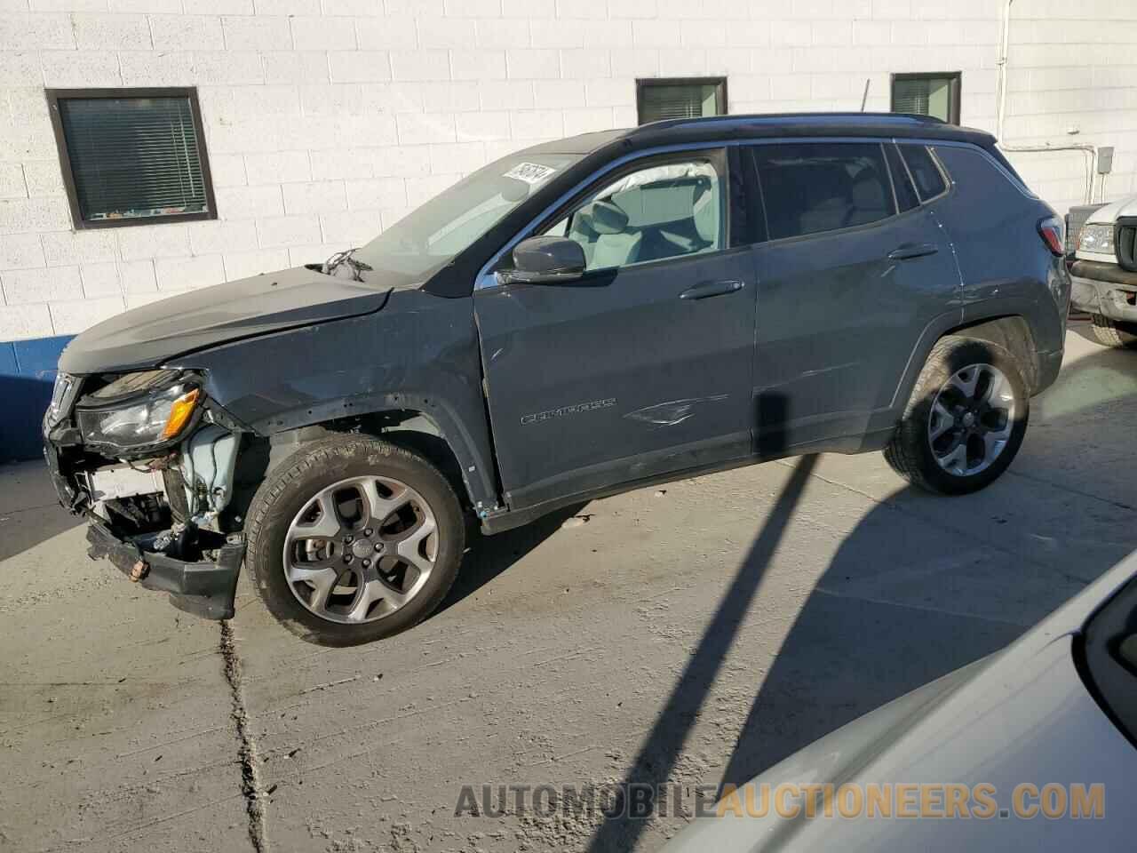 3C4NJDCB9HT597025 JEEP COMPASS 2017