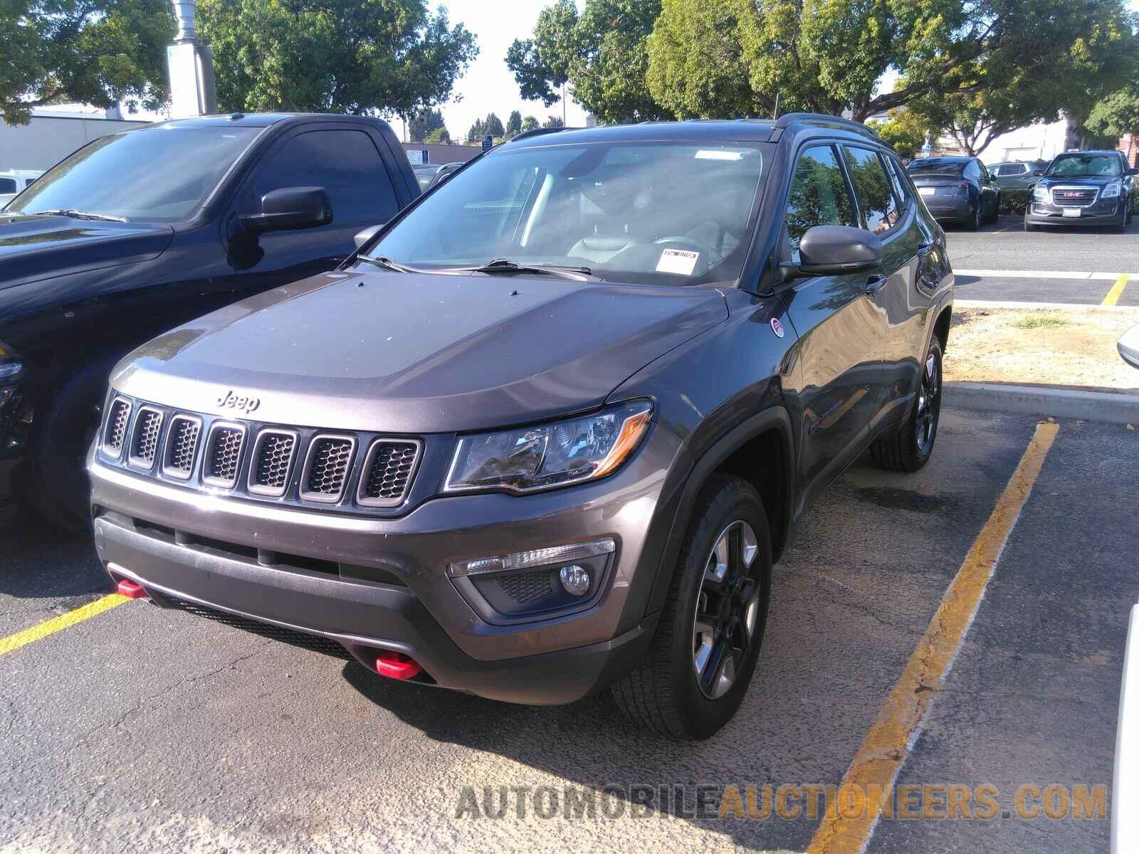 3C4NJDDB0JT132072 Jeep Compass 2018