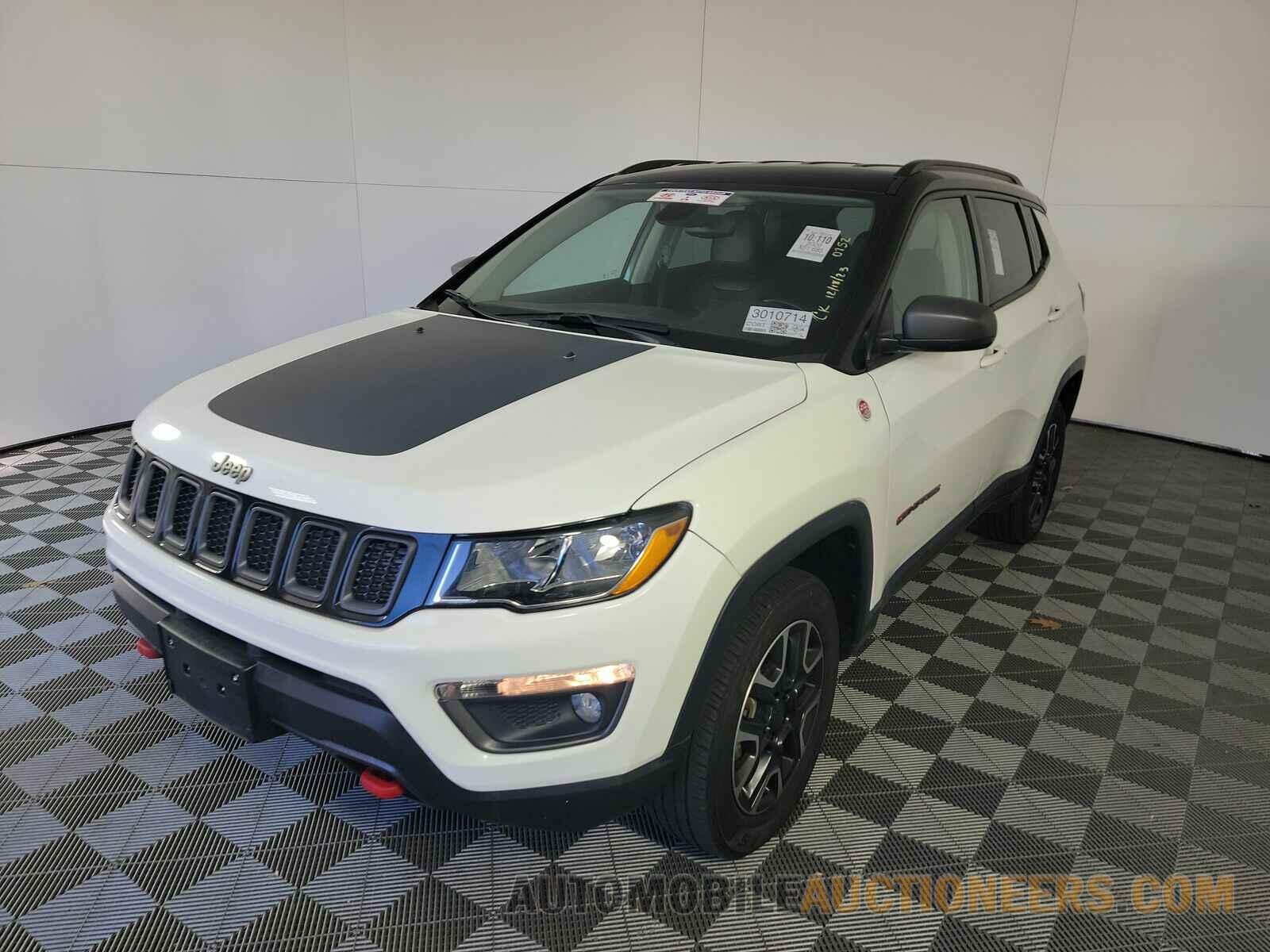 3C4NJDDB0LT166824 Jeep Compass 2020