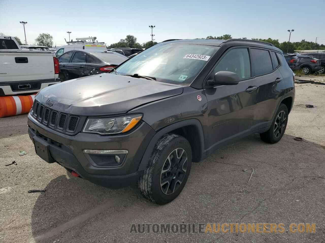 3C4NJDDB1KT627785 JEEP COMPASS 2019