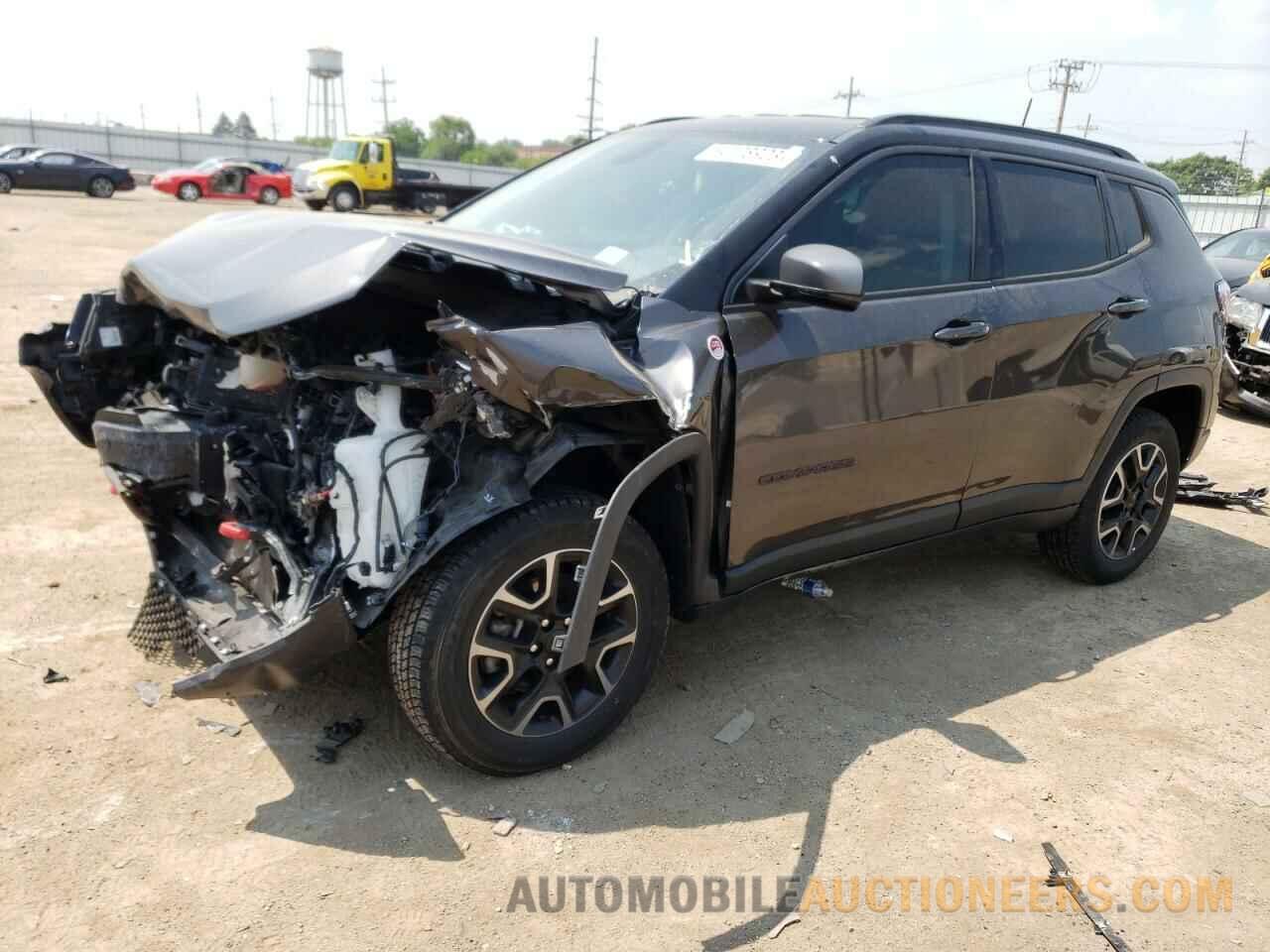 3C4NJDDB1KT765424 JEEP COMPASS 2019