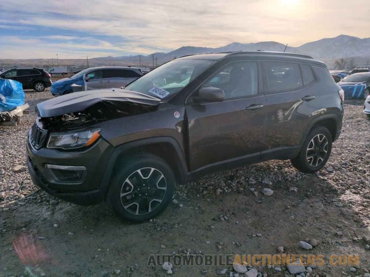 3C4NJDDB1KT780635 JEEP COMPASS 2019