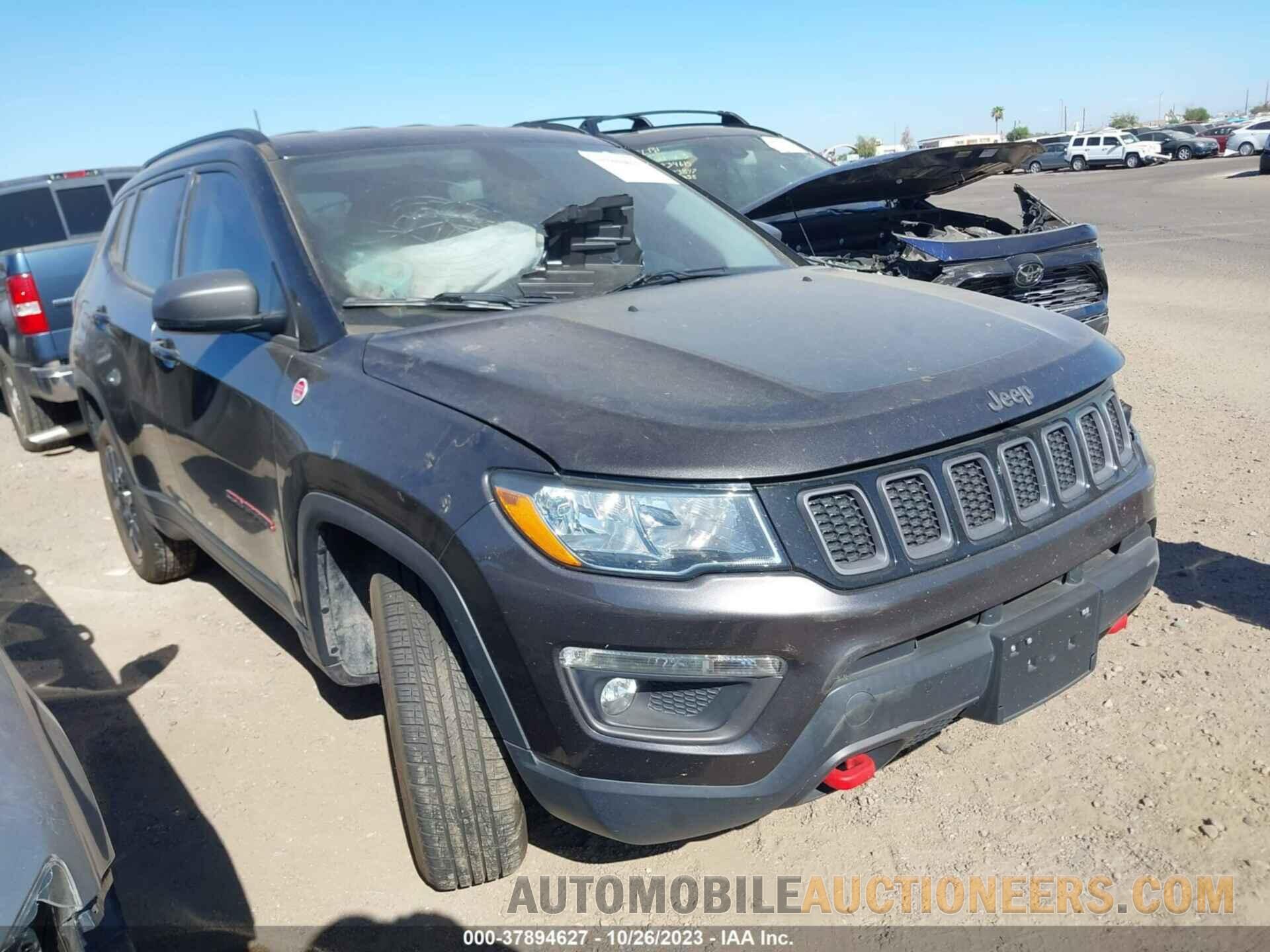 3C4NJDDB3KT747751 JEEP COMPASS 2019