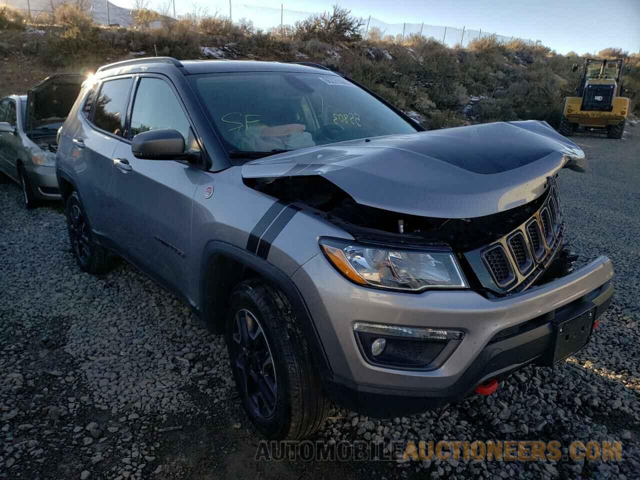 3C4NJDDB4KT650171 JEEP COMPASS 2019