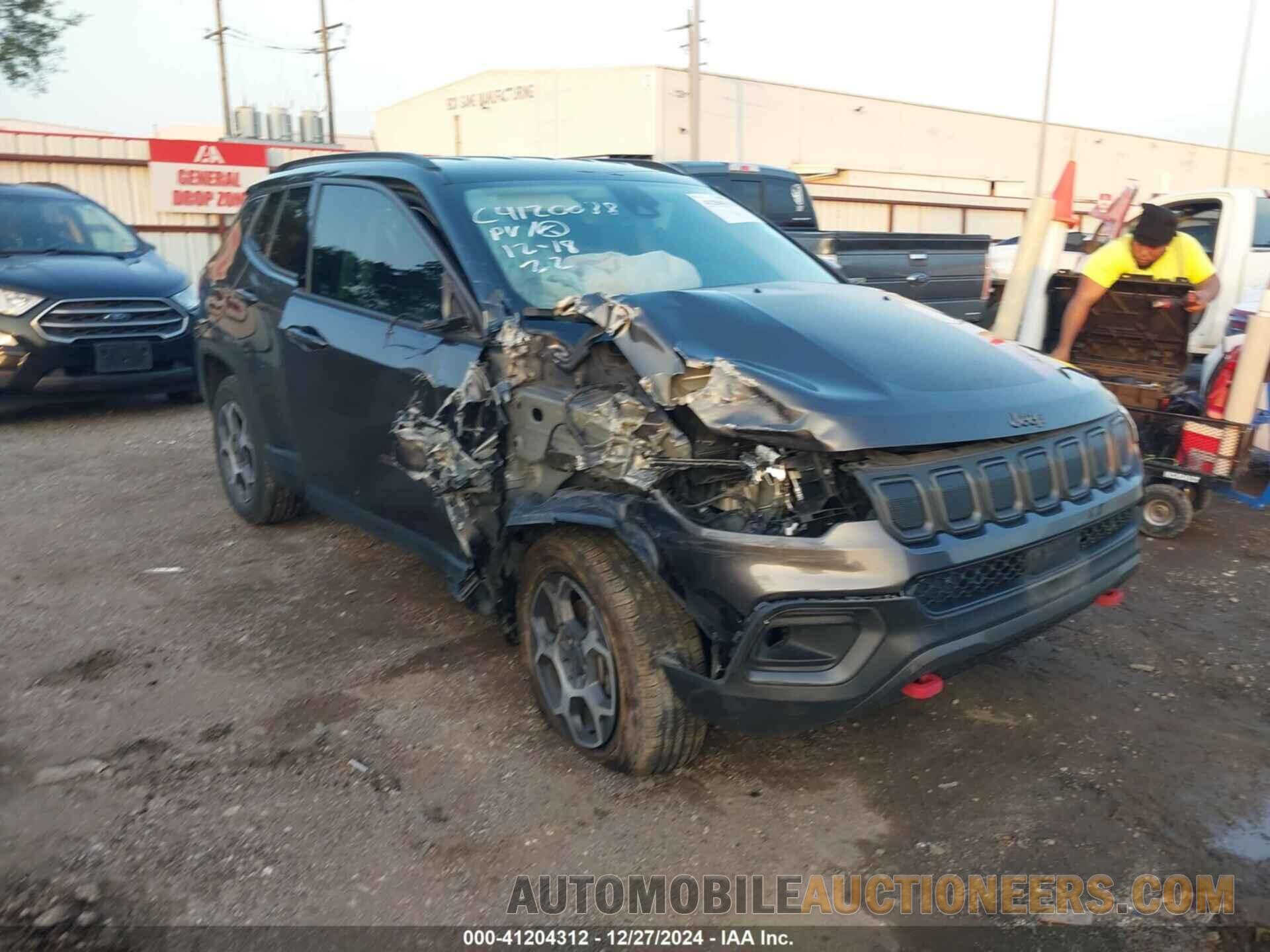 3C4NJDDB4NT186268 JEEP COMPASS 2022