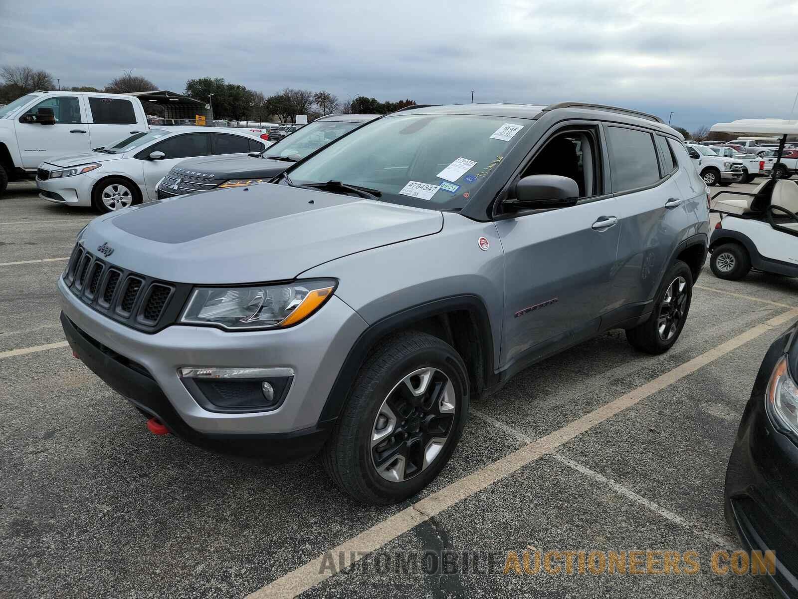 3C4NJDDB5JT371858 Jeep Compass 2018