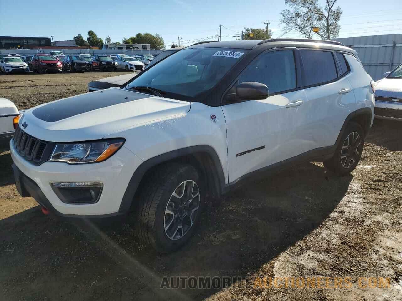 3C4NJDDB5KT780122 JEEP COMPASS 2019