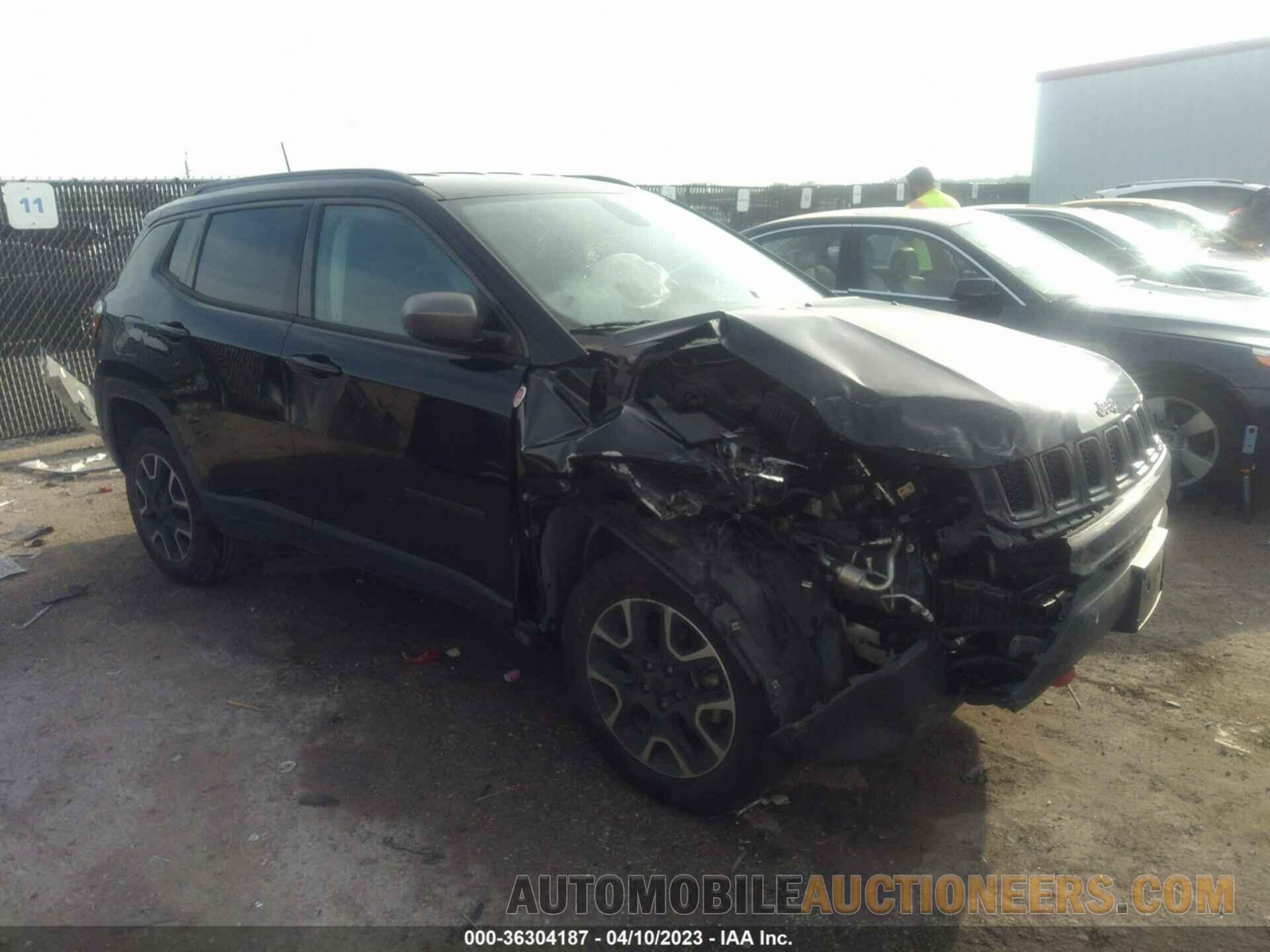 3C4NJDDB5KT848158 JEEP COMPASS 2019