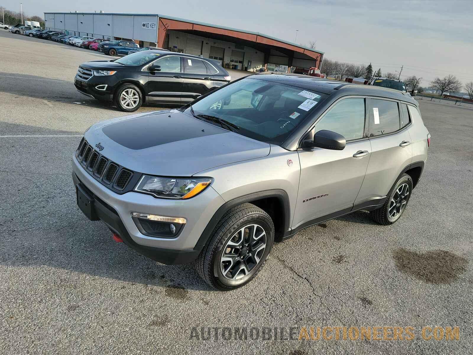 3C4NJDDB5LT122270 Jeep Compass 2020