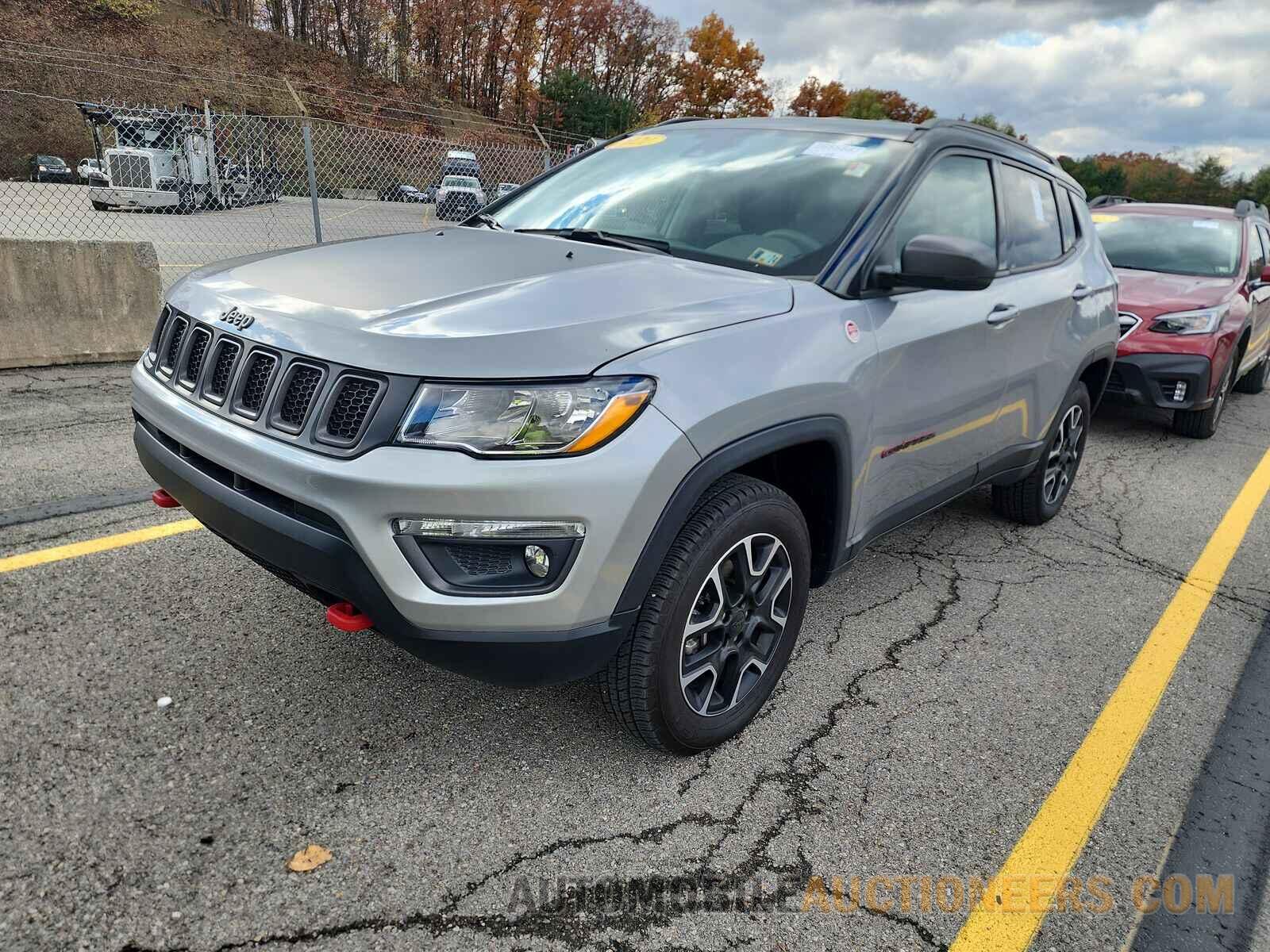 3C4NJDDB5MT600558 Jeep Compass 2021