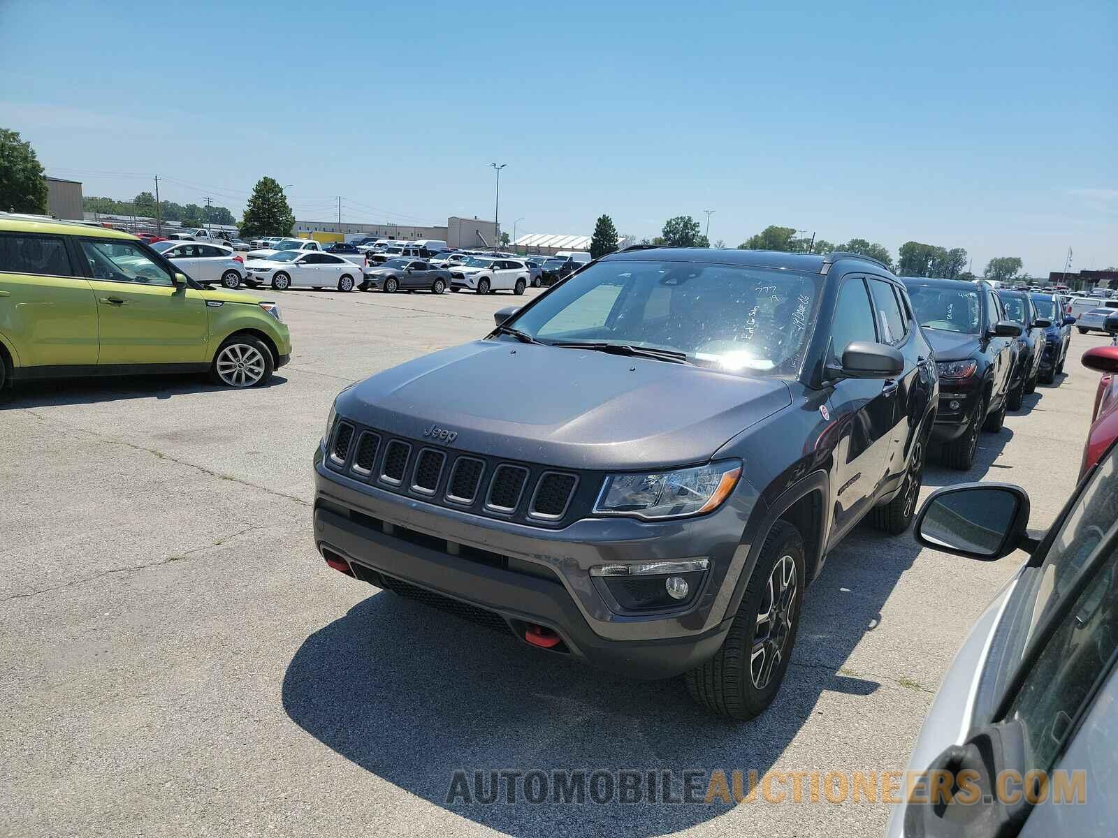 3C4NJDDB5MT602777 Jeep Compass 2021