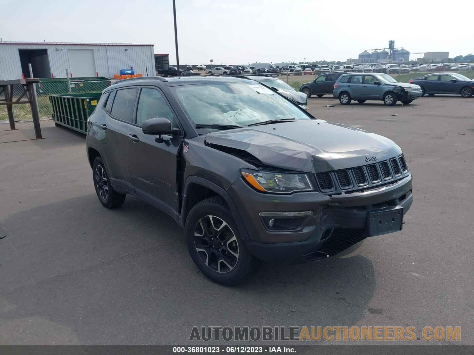 3C4NJDDB6KT849058 JEEP COMPASS 2019