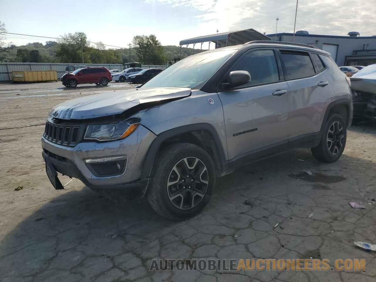 3C4NJDDB7KT669135 JEEP COMPASS 2019