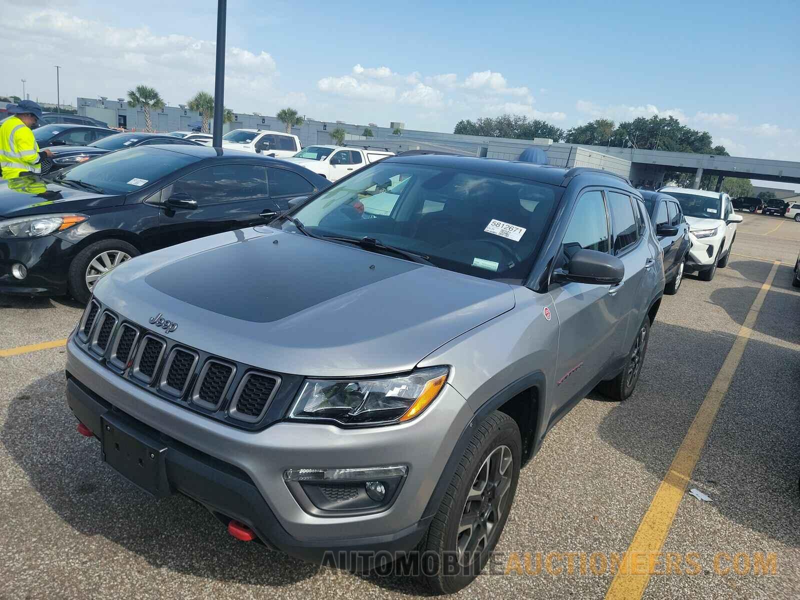 3C4NJDDB7KT817073 Jeep Compass 2019