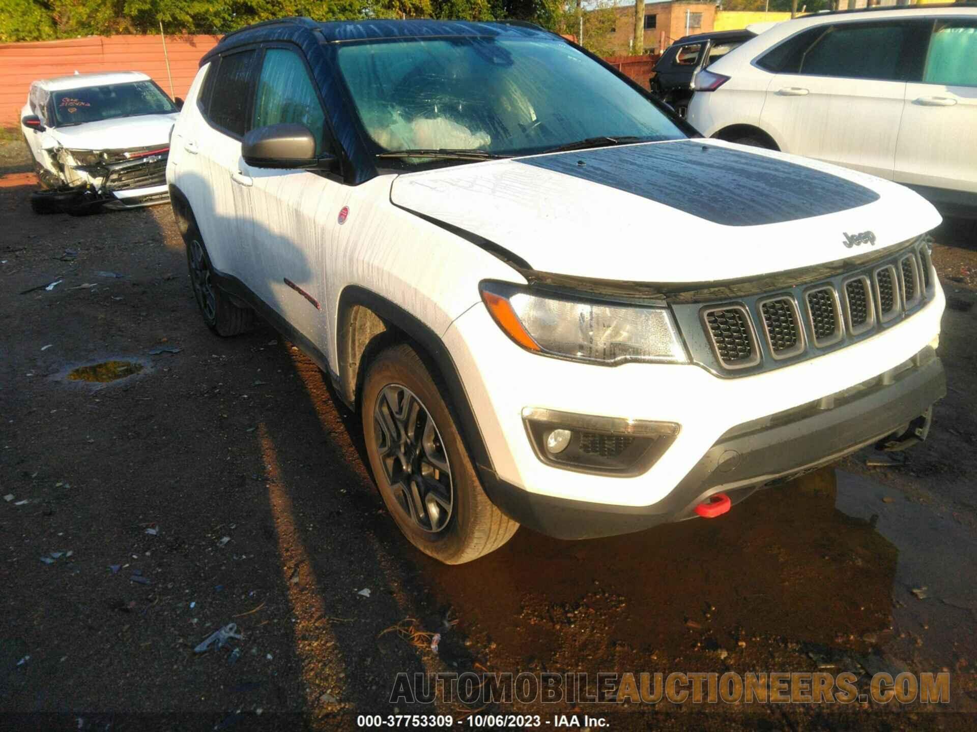 3C4NJDDB7MT511784 JEEP COMPASS 2021