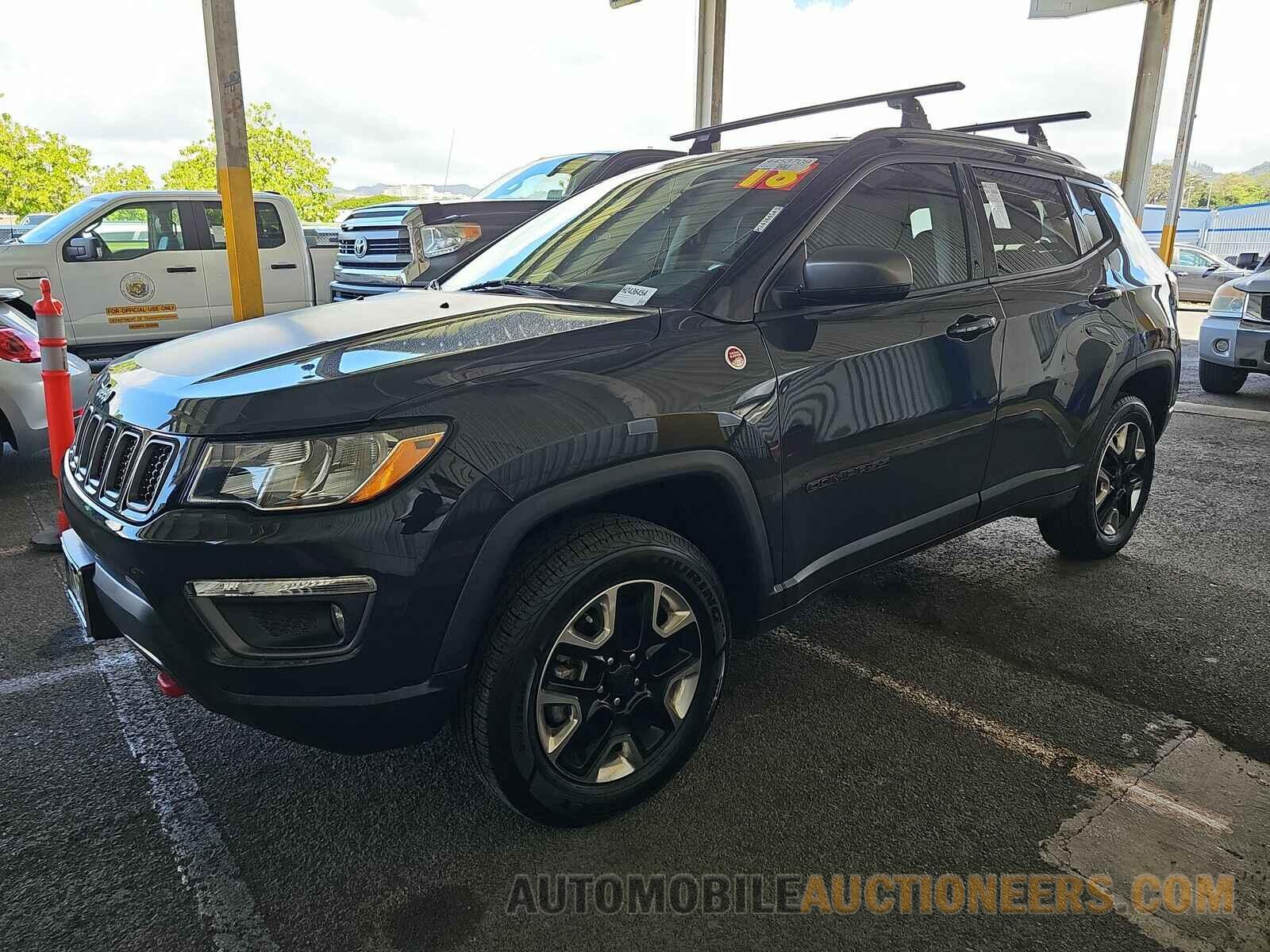 3C4NJDDB8JT132076 Jeep Compass 2018