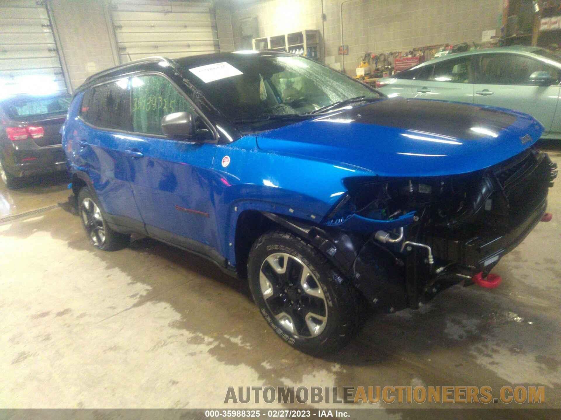 3C4NJDDB8JT200733 JEEP COMPASS 2018