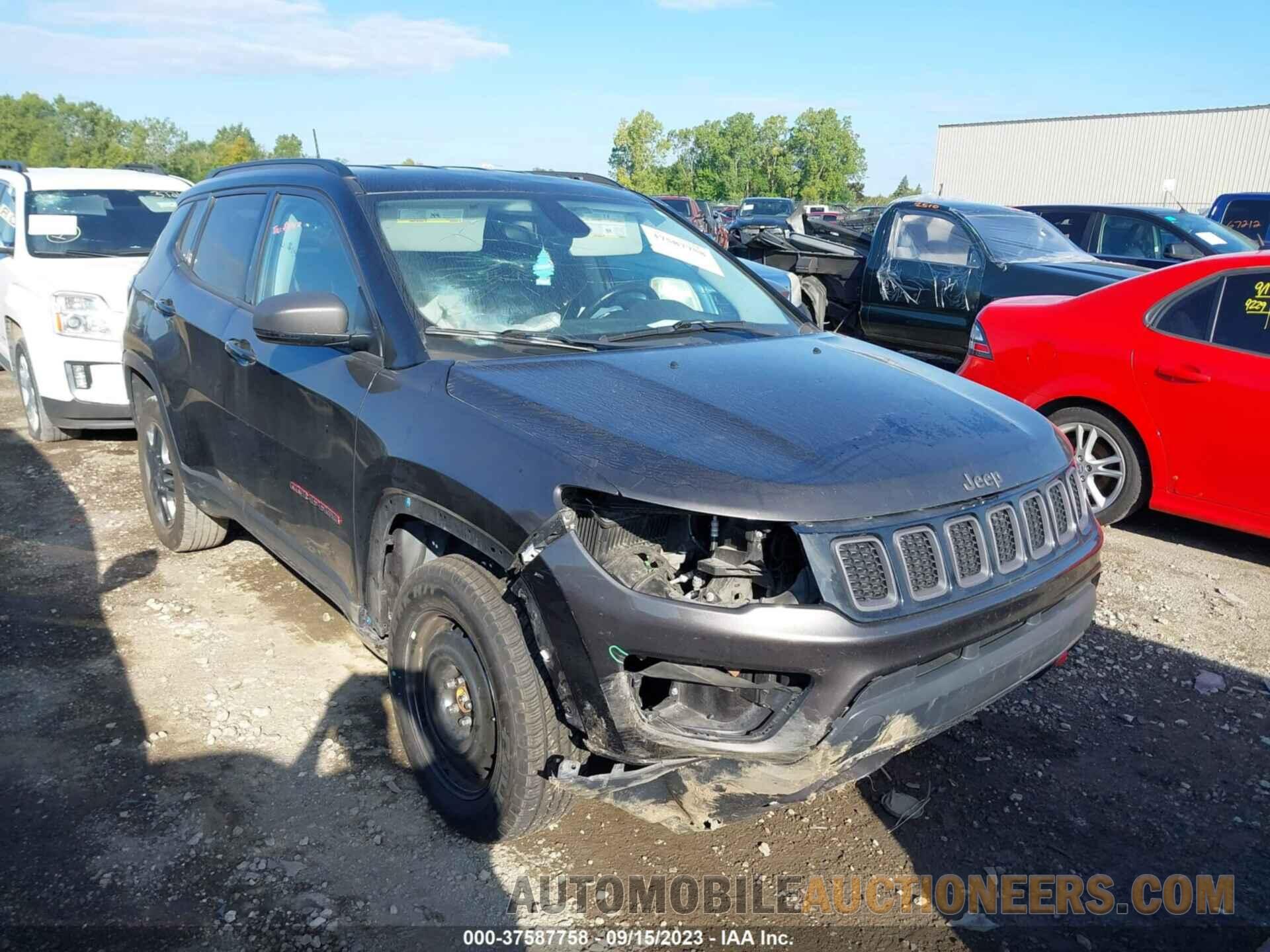 3C4NJDDB8JT307362 JEEP COMPASS 2018