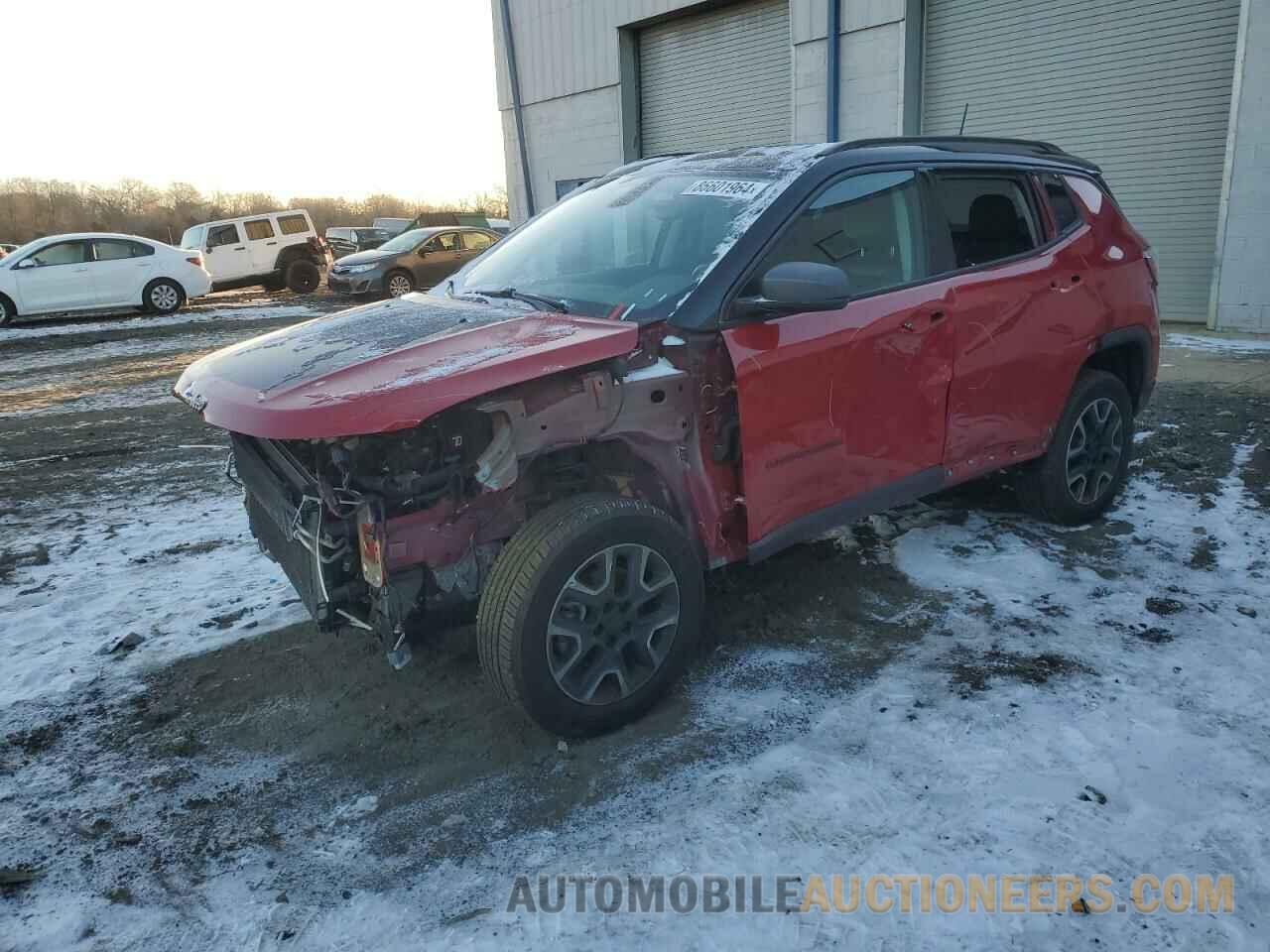 3C4NJDDB8KT597796 JEEP COMPASS 2019