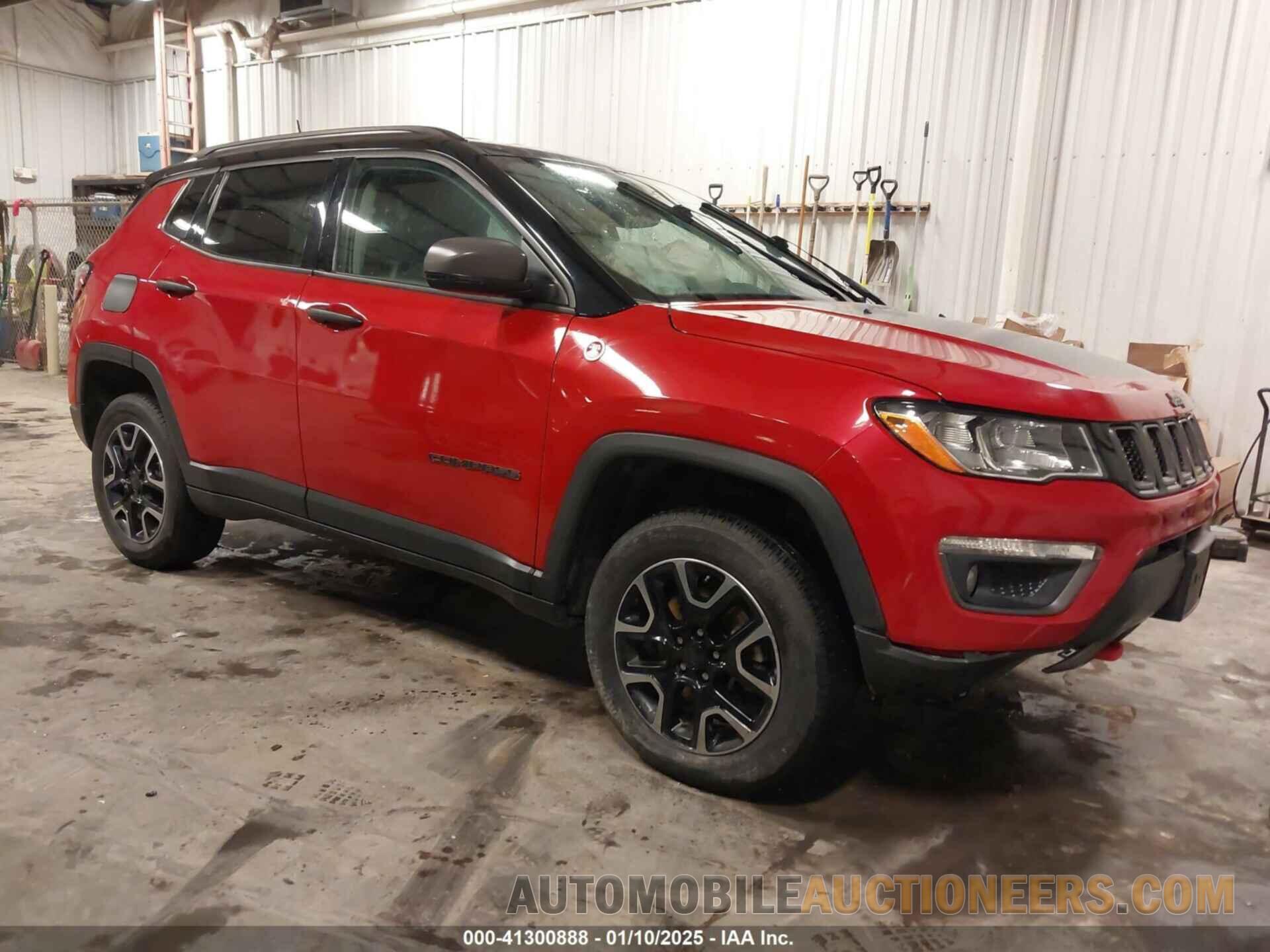 3C4NJDDB8KT668950 JEEP COMPASS 2019