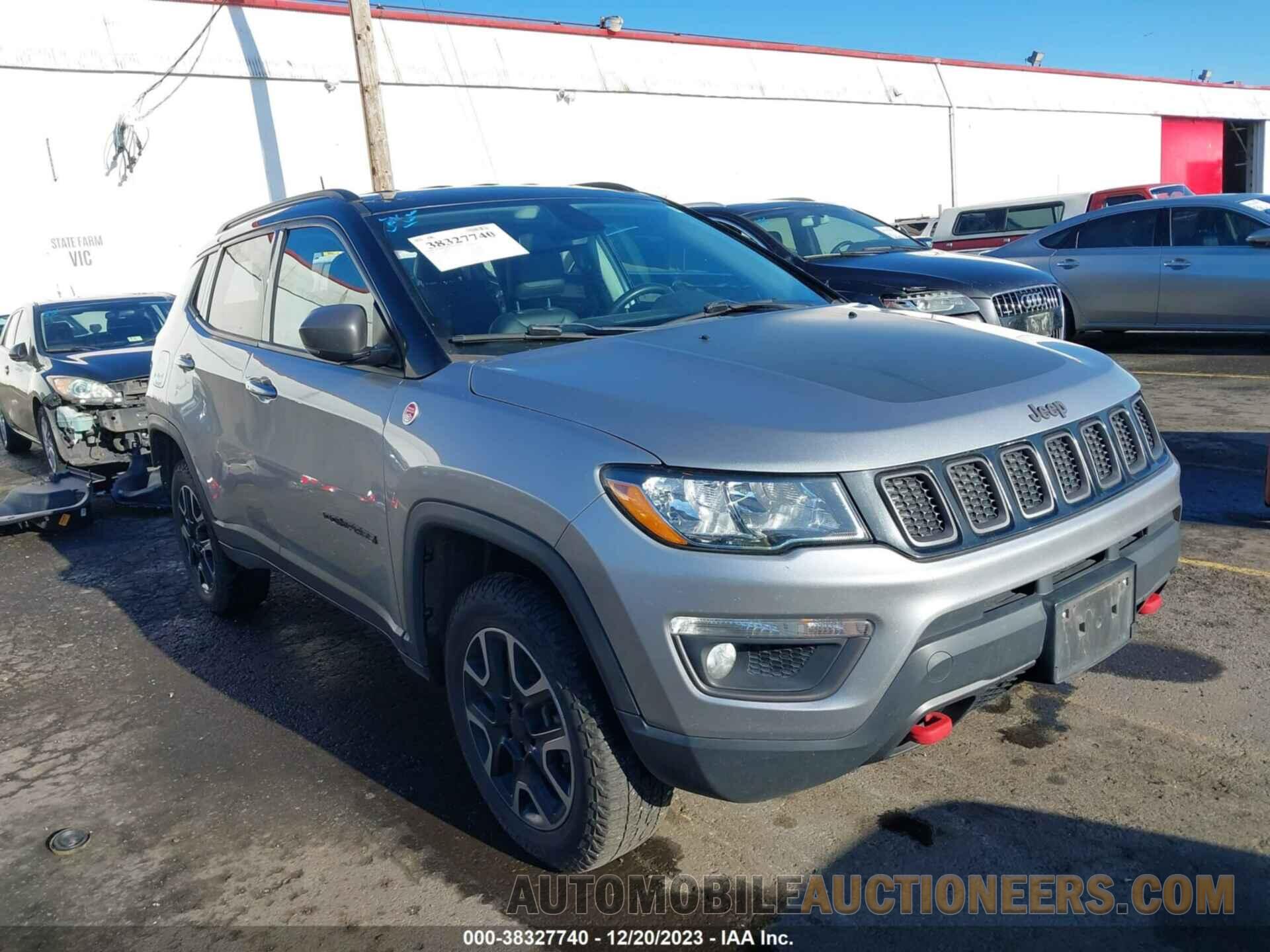 3C4NJDDB8KT669015 JEEP COMPASS 2019