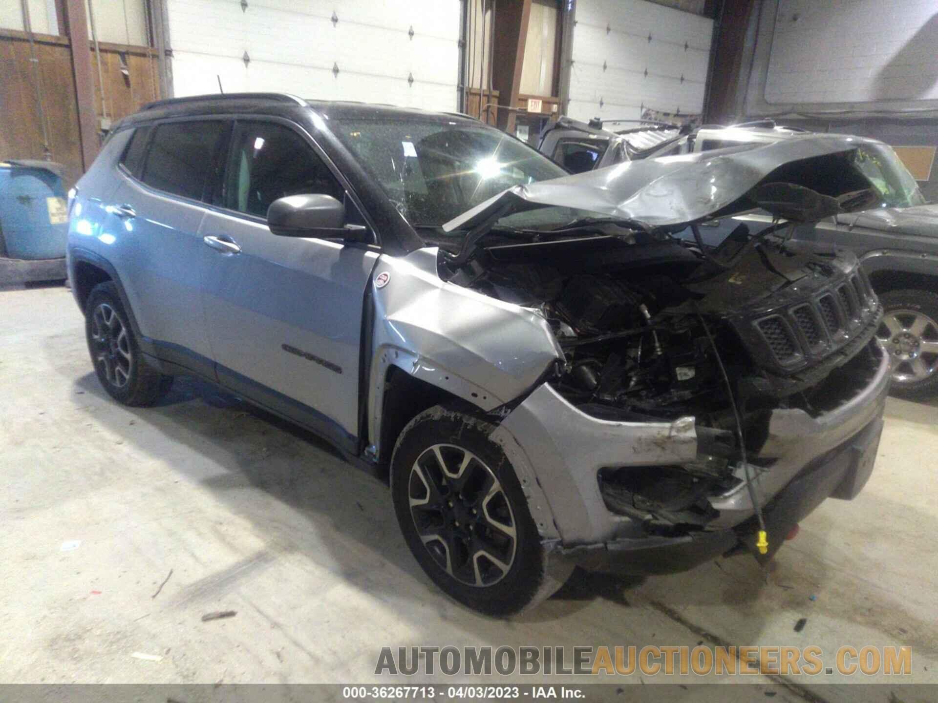 3C4NJDDB8KT671489 JEEP COMPASS 2019