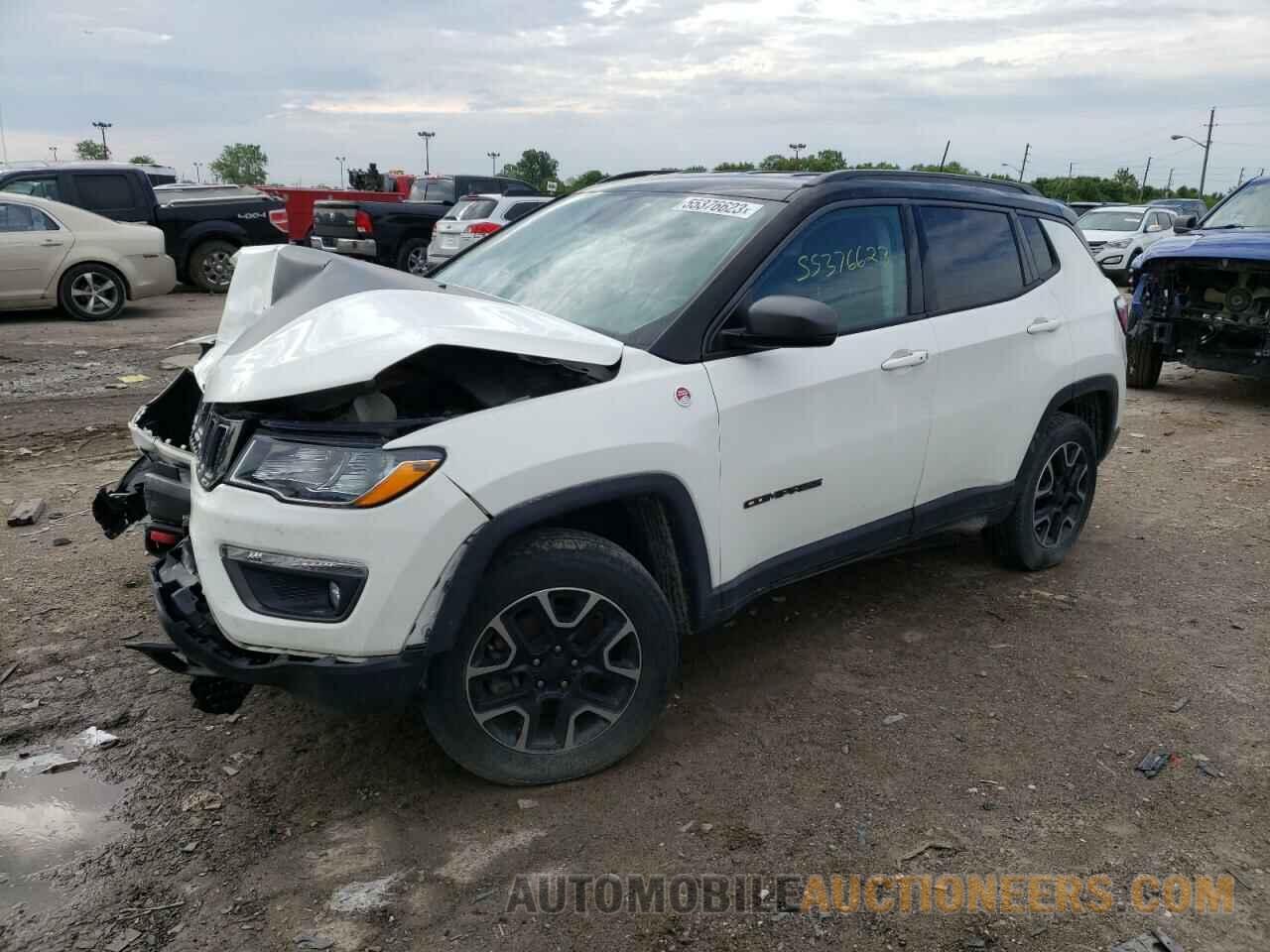 3C4NJDDB8KT671749 JEEP COMPASS 2019