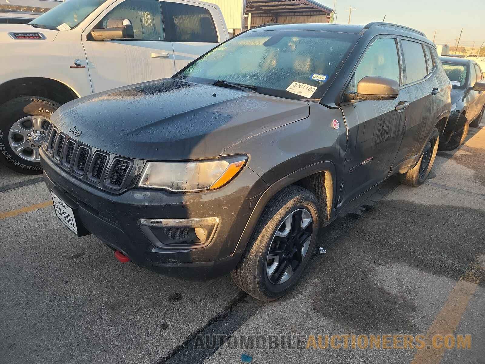 3C4NJDDB9JT163045 Jeep Compass 2018